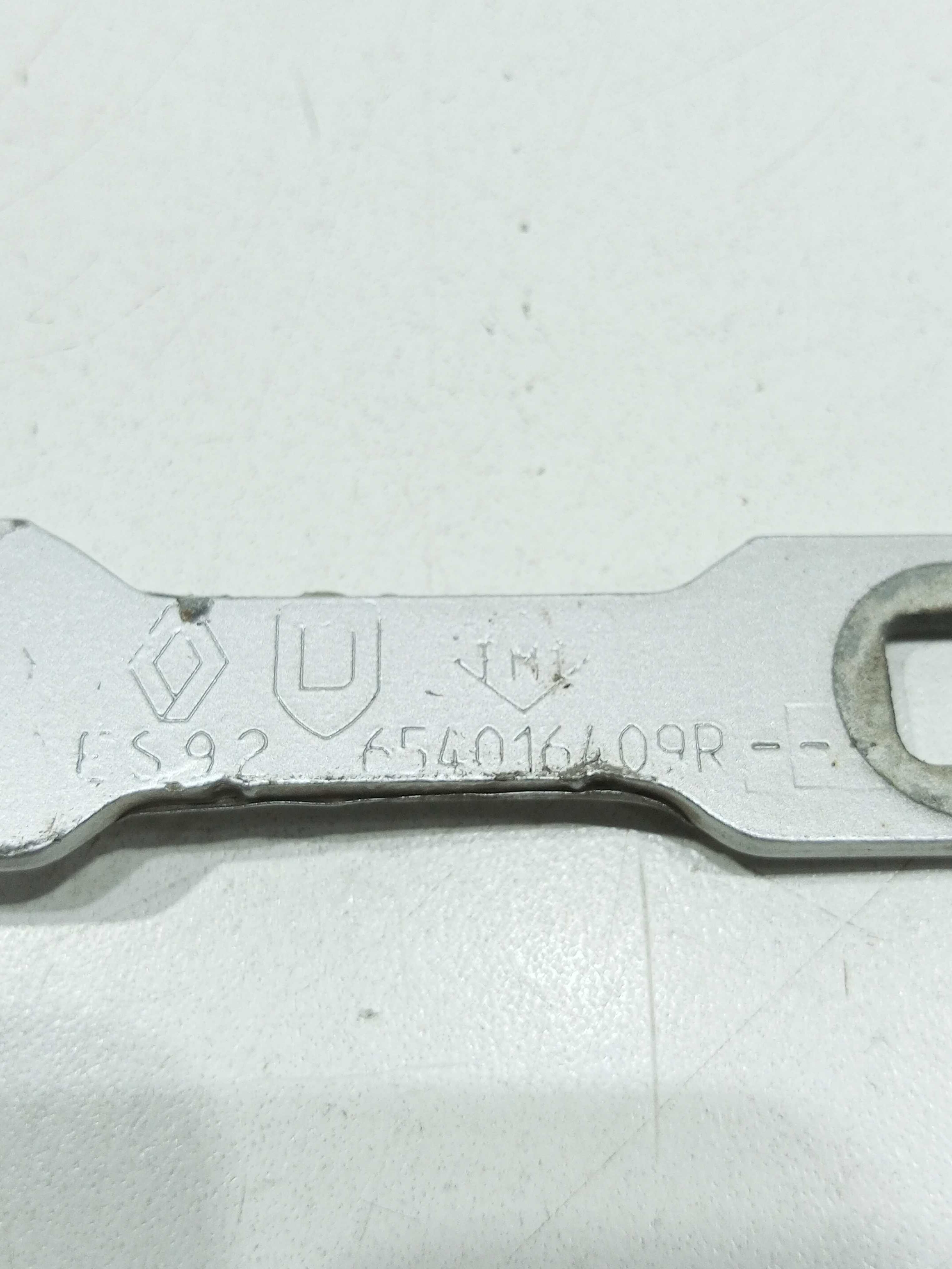 Dobradiça Capô Lado Esquerdo Renault Duster 1.6 2014 2