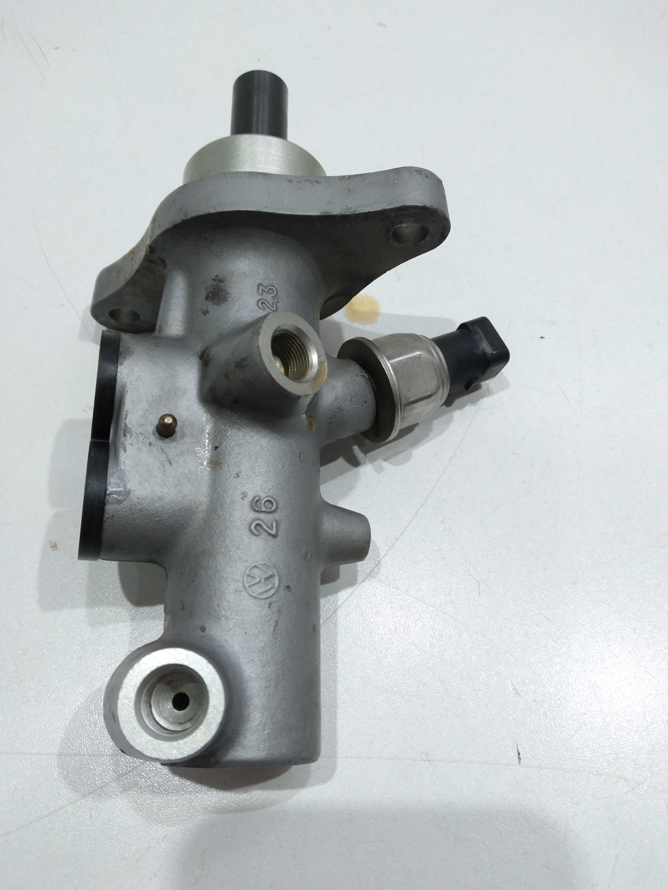 Cilindro Mestre Vw Touareg 4.2 V8 2005 Com Sensor 4