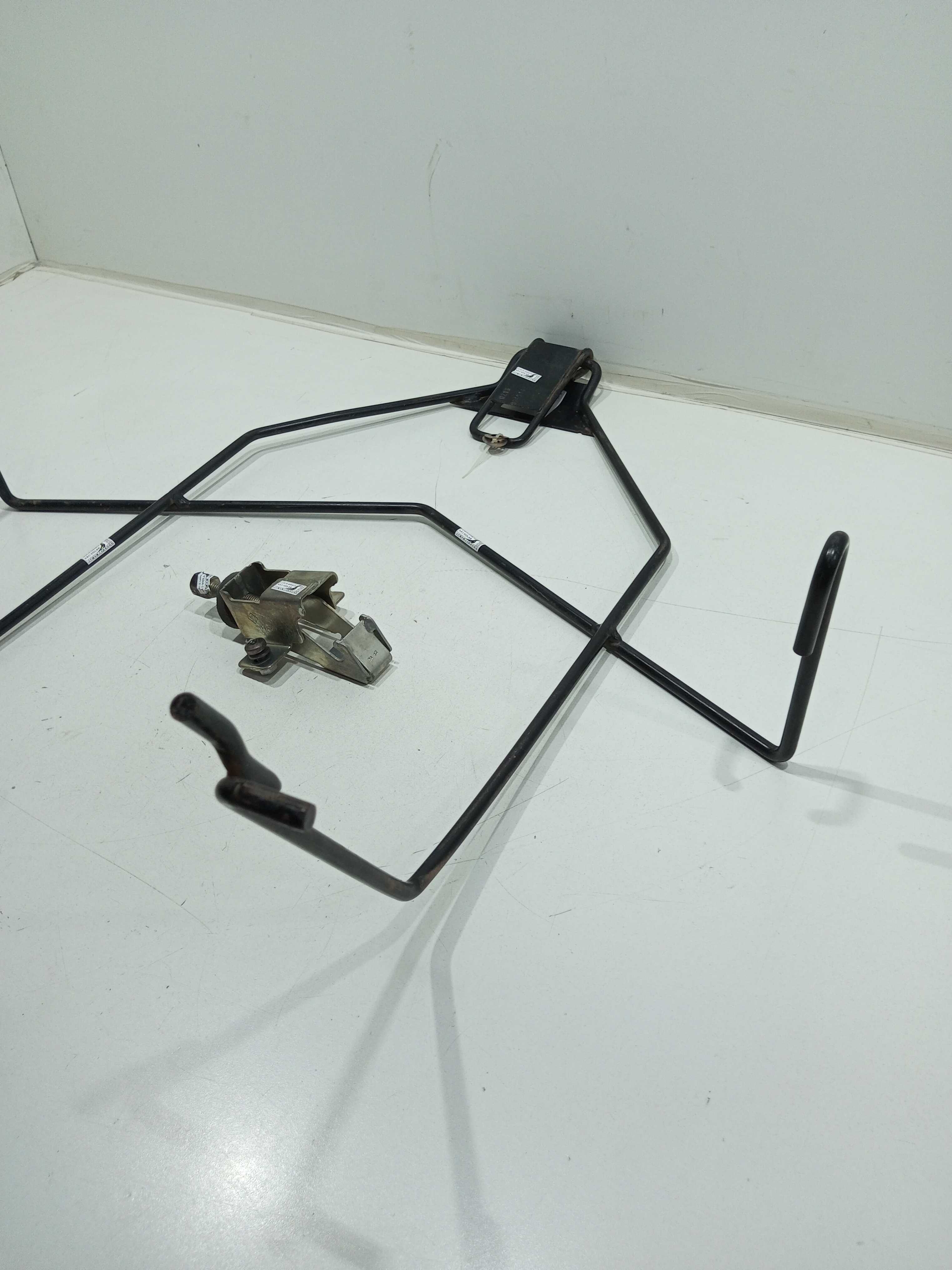 Suporte Estepe Com Trava Renault Duster 1.6 16v 2014 2