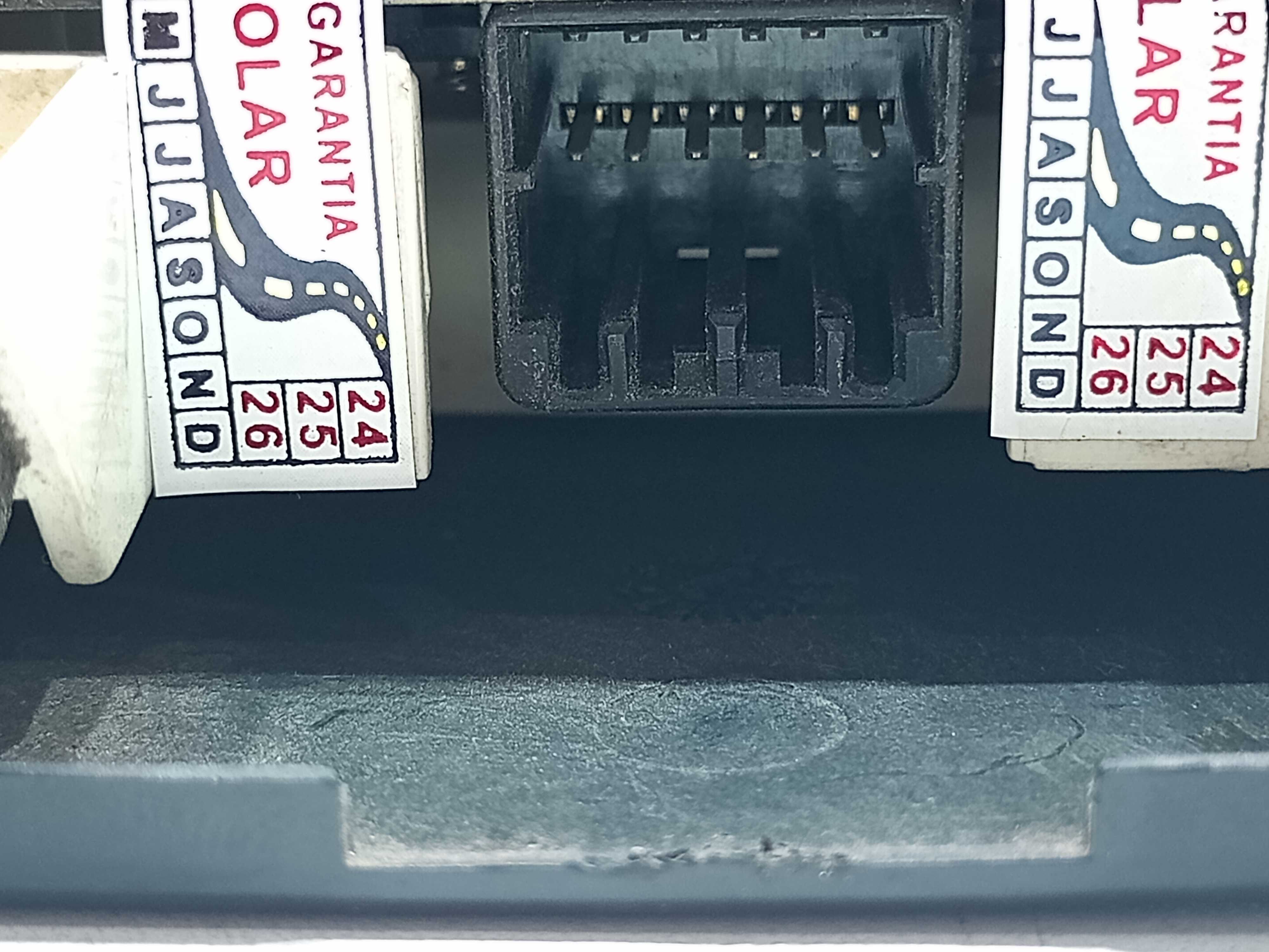 Comando Painel Ar Condicionado Ford Fiesta 2000 5