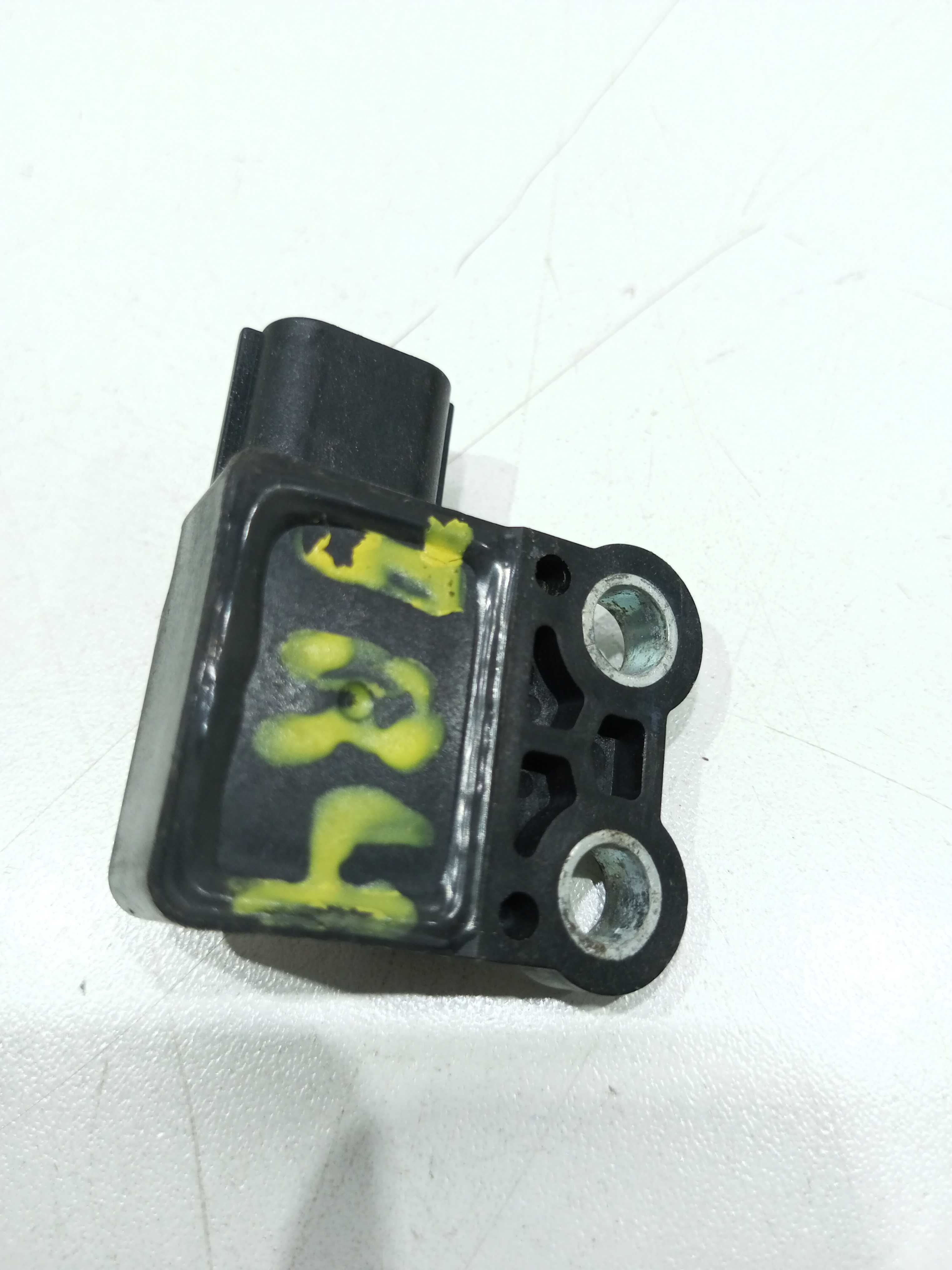 Sensor  De Abs Mitsubishi Pajero Tr4 2007 3