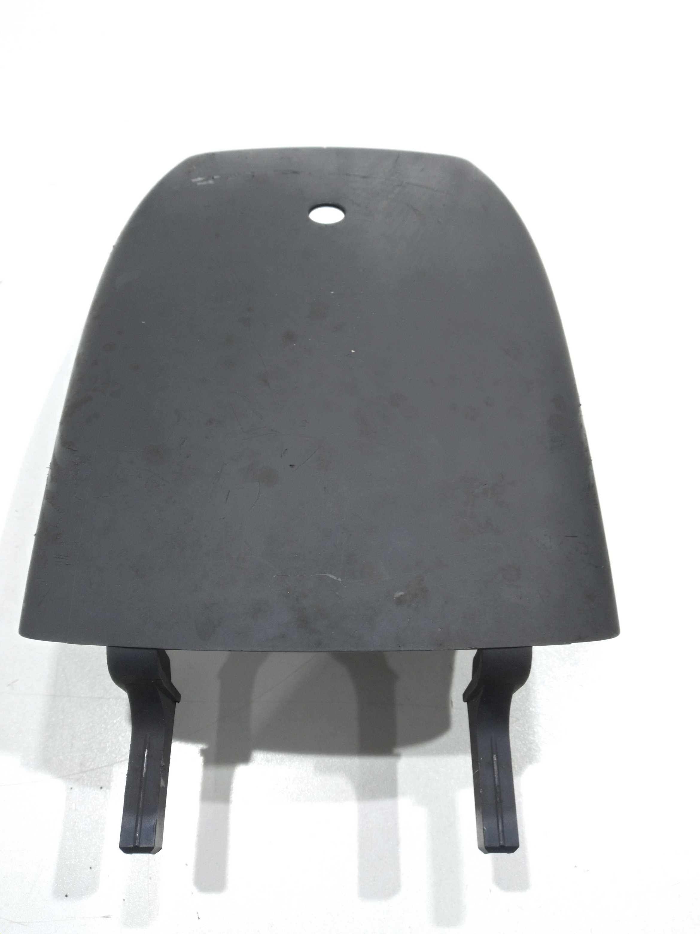 Moldura Chave De Seta Inferior Touareg 4.2 V8 2005 6