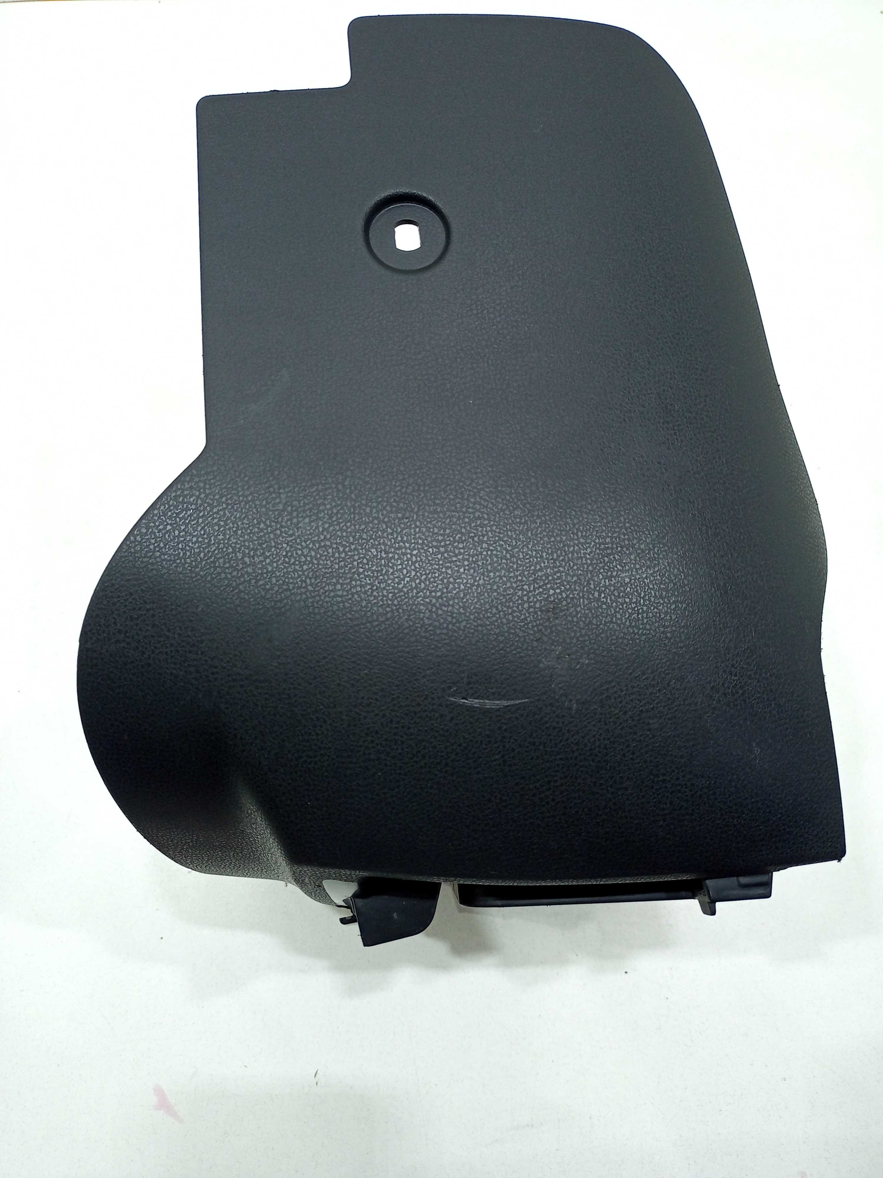 Moldura Inferior Console Central  Nissan Versa 2019 Preto 5
