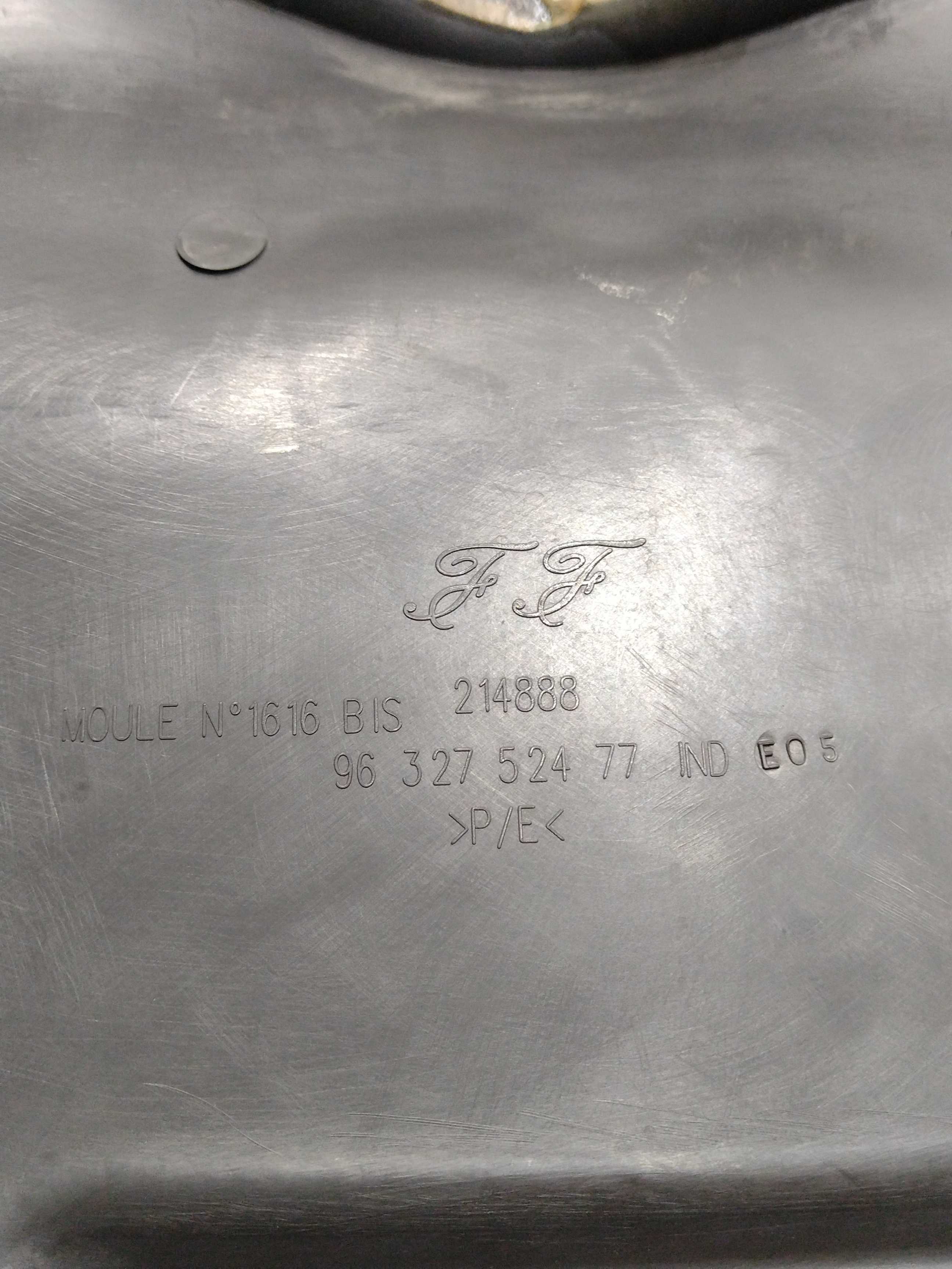 Moldura Interna Tampa Do Porta Malas Peugeot 307 2004 Orig 5