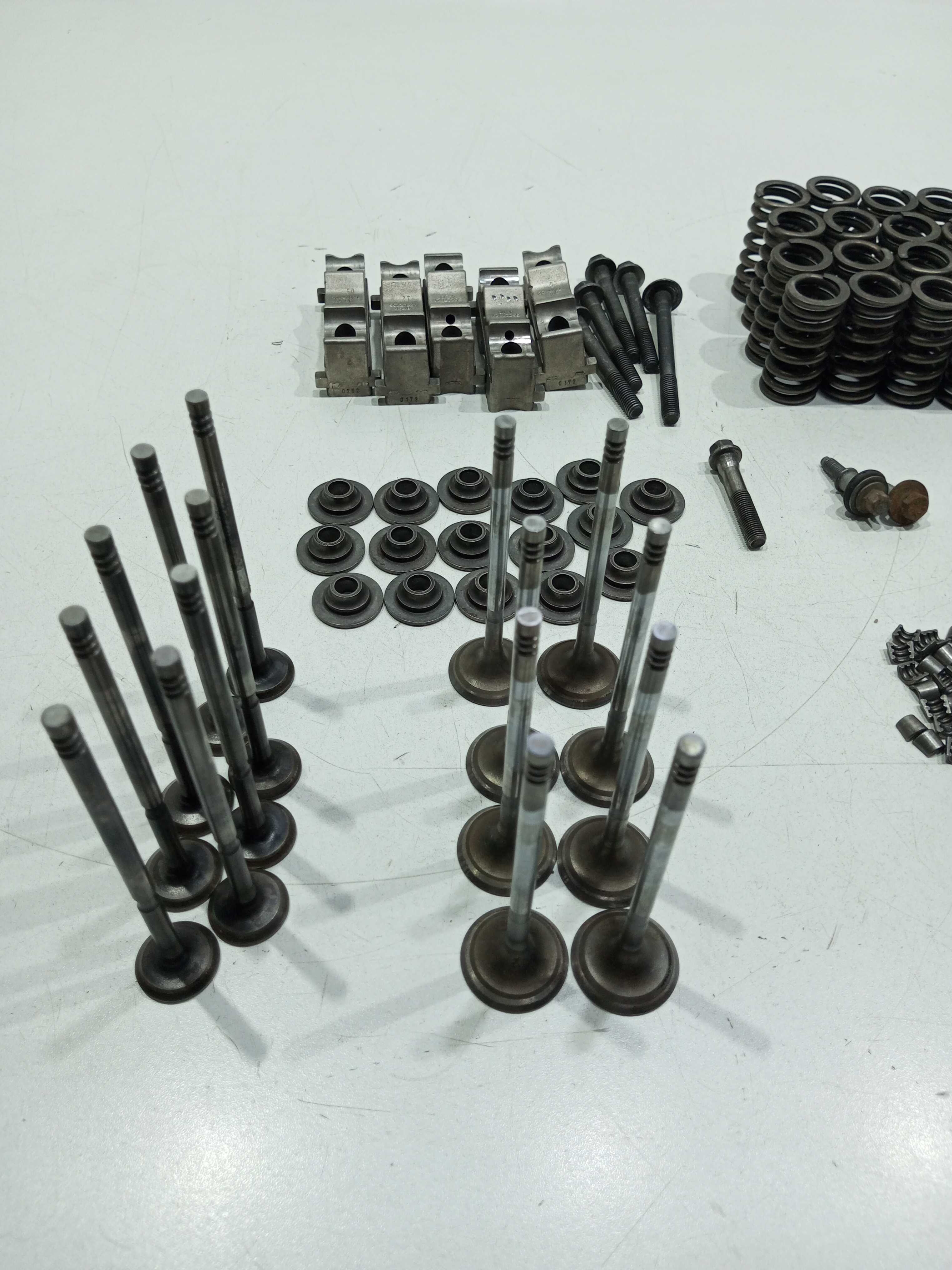 Válvulas Cabeçote Grand Siena 1.6 Etorq. 2013 2