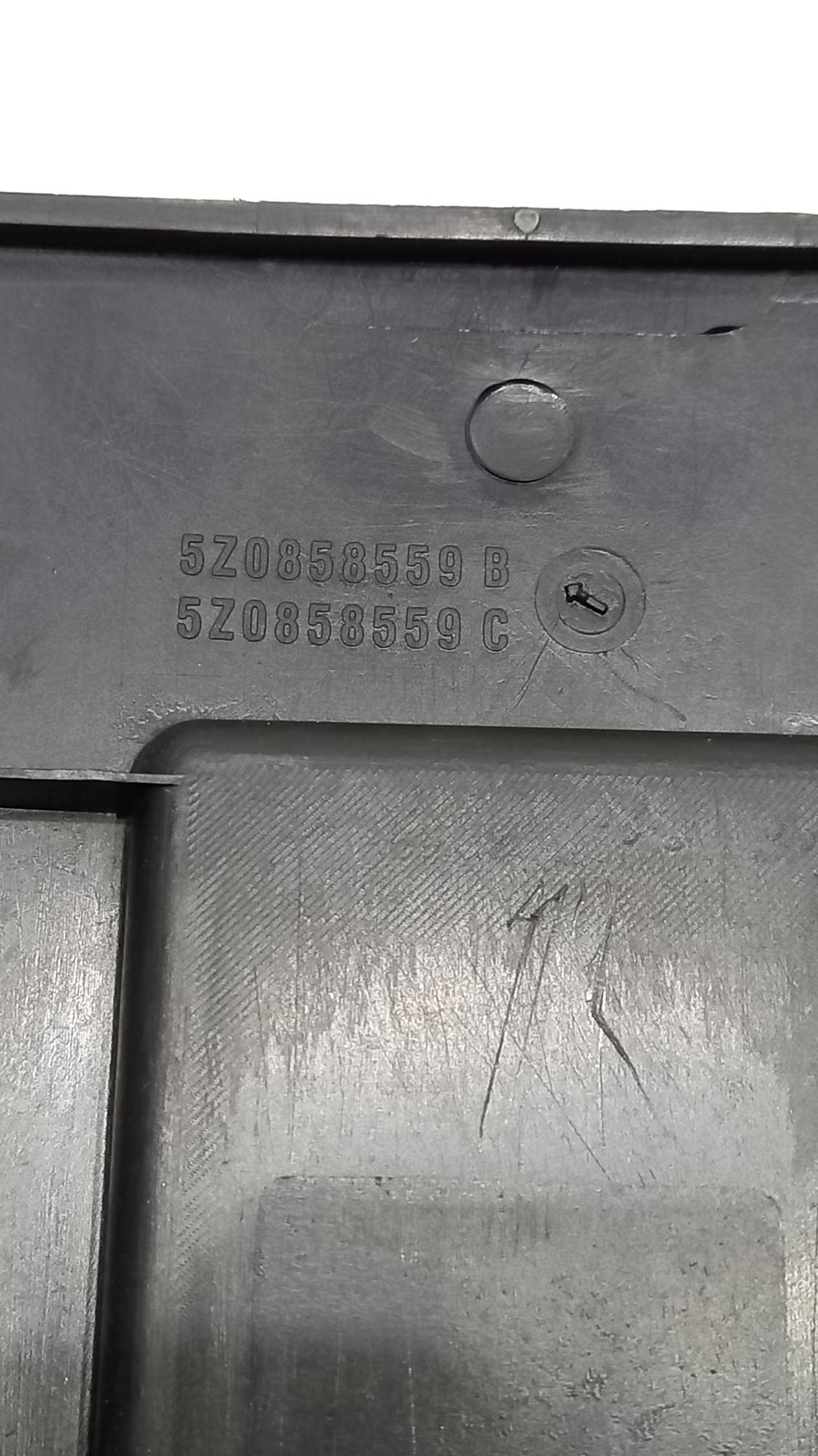 Moldura Inferior Da Chave De Seta Gol G5 2009 4