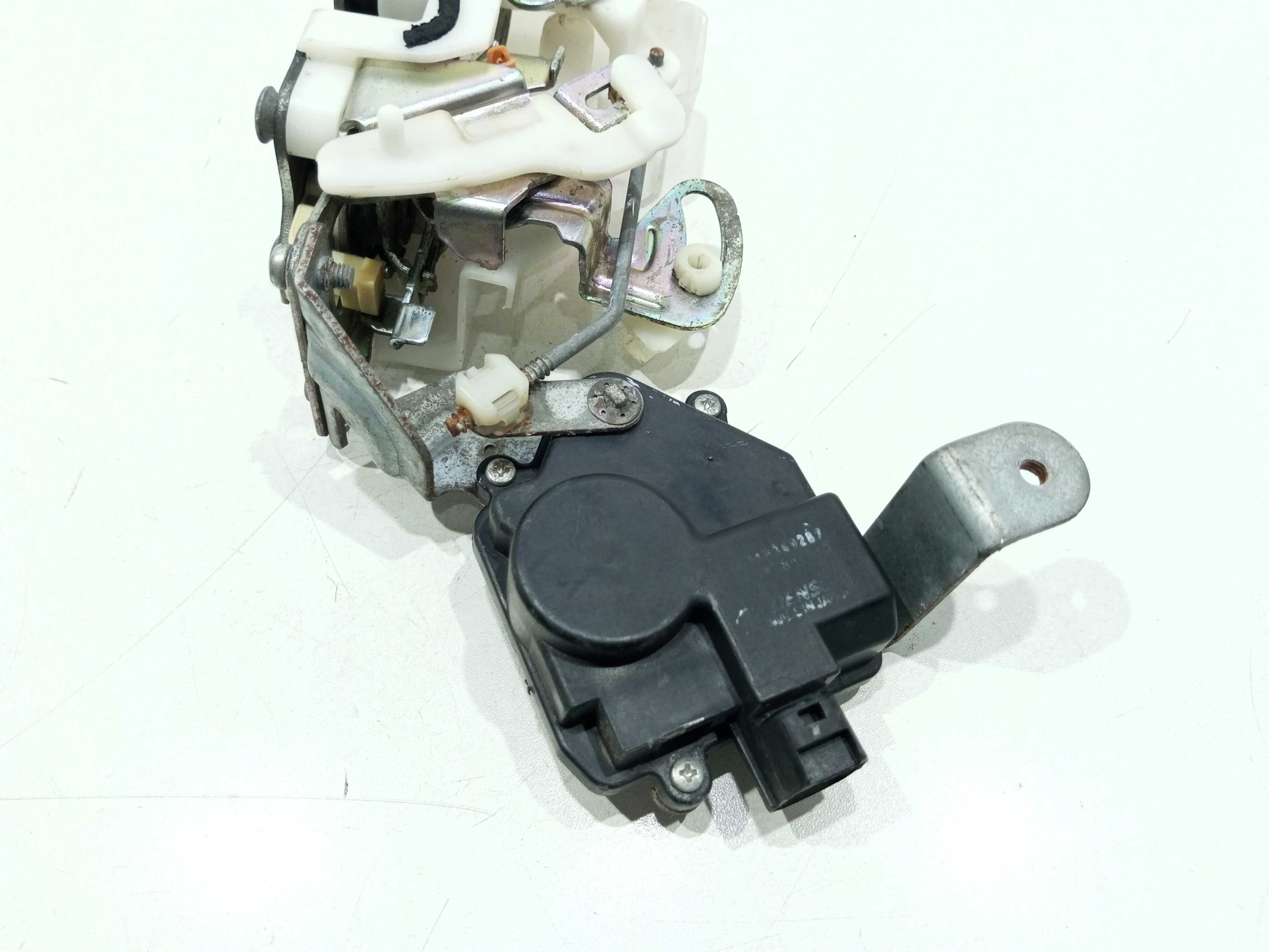 Fechadura Porta Traseira Esquerda Pajero Tr4 2007 2