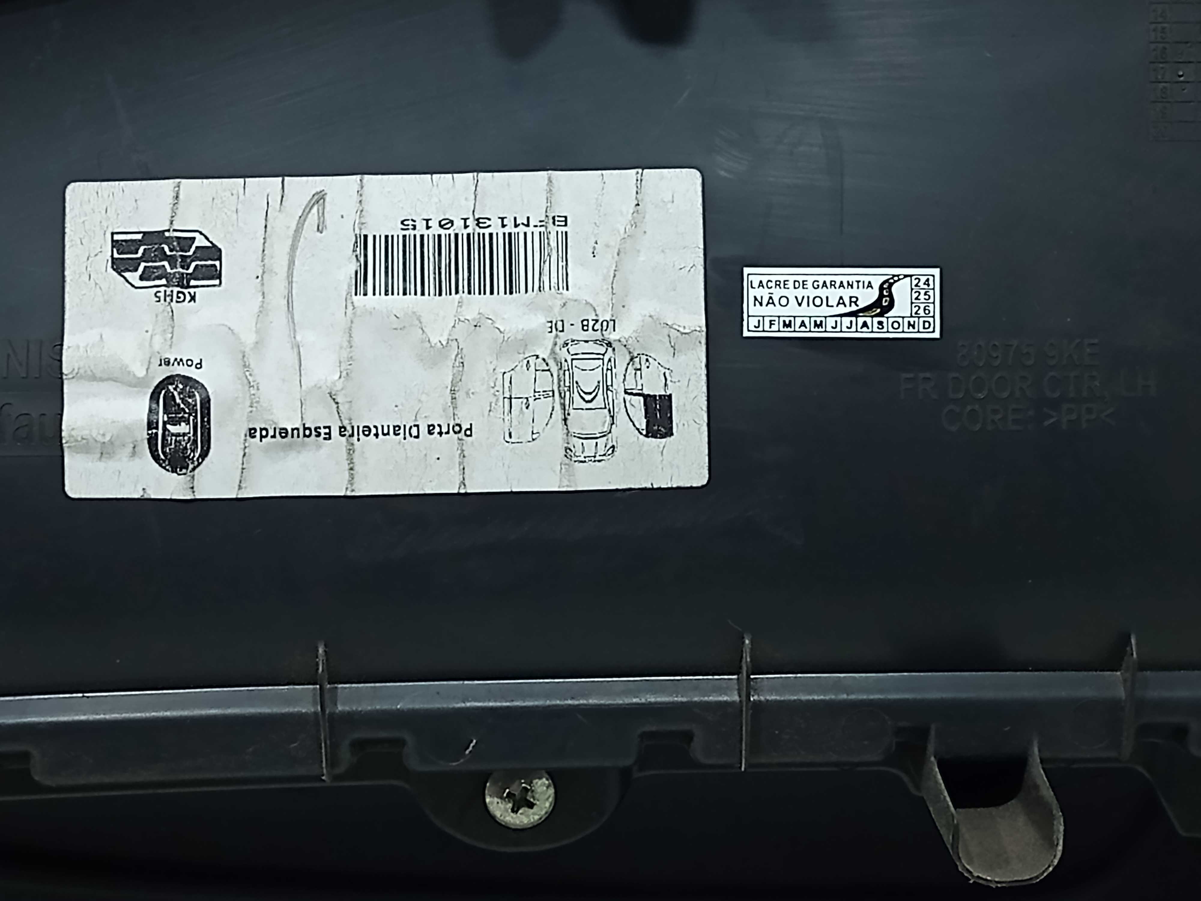 Forro Porta Dianteira Esquerda Nissan Versa 2019 Preto Preto 5
