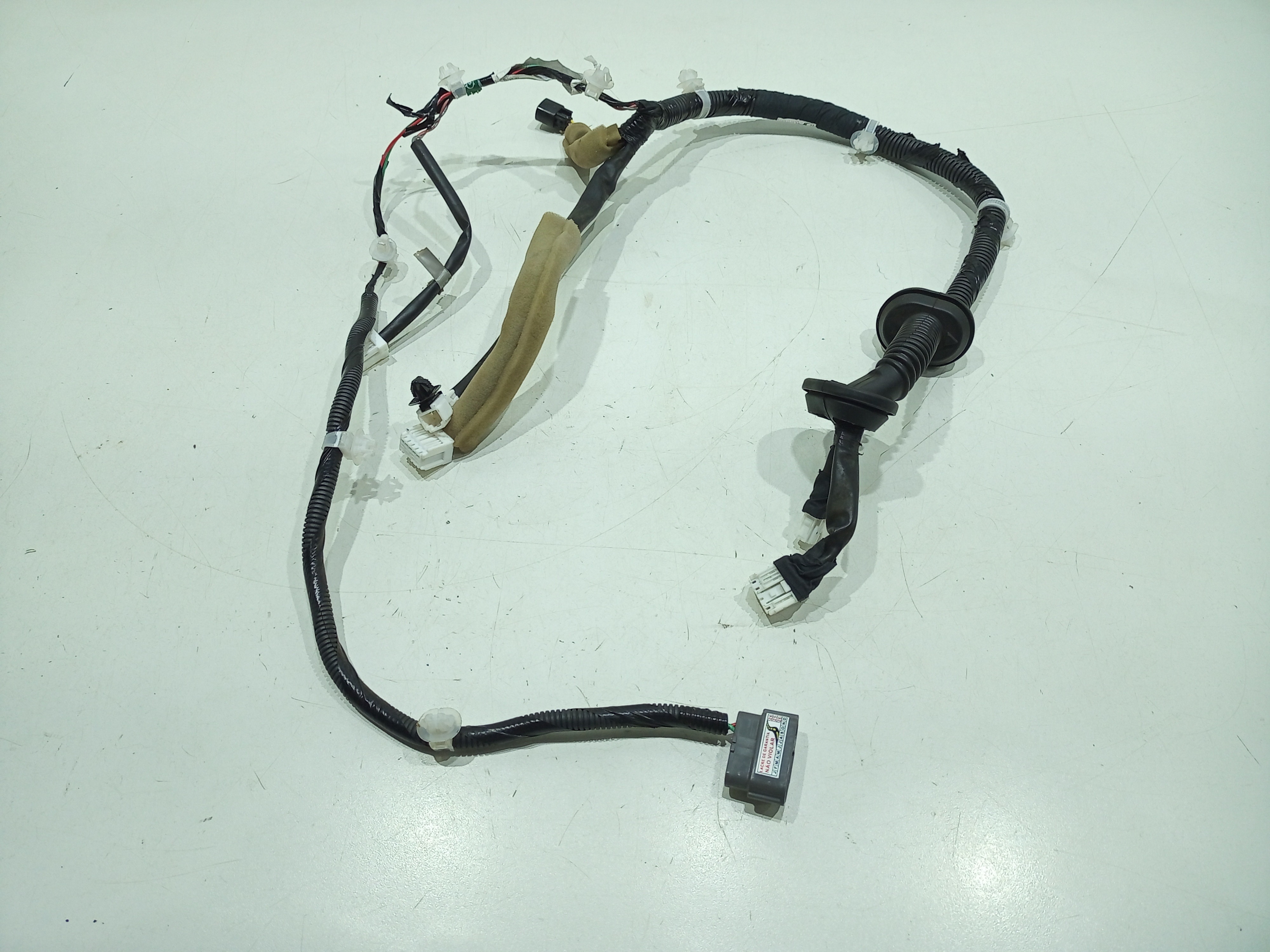 Chicote Porta  Dianteira Direita Nissan Versa 1.6 S 2019 5