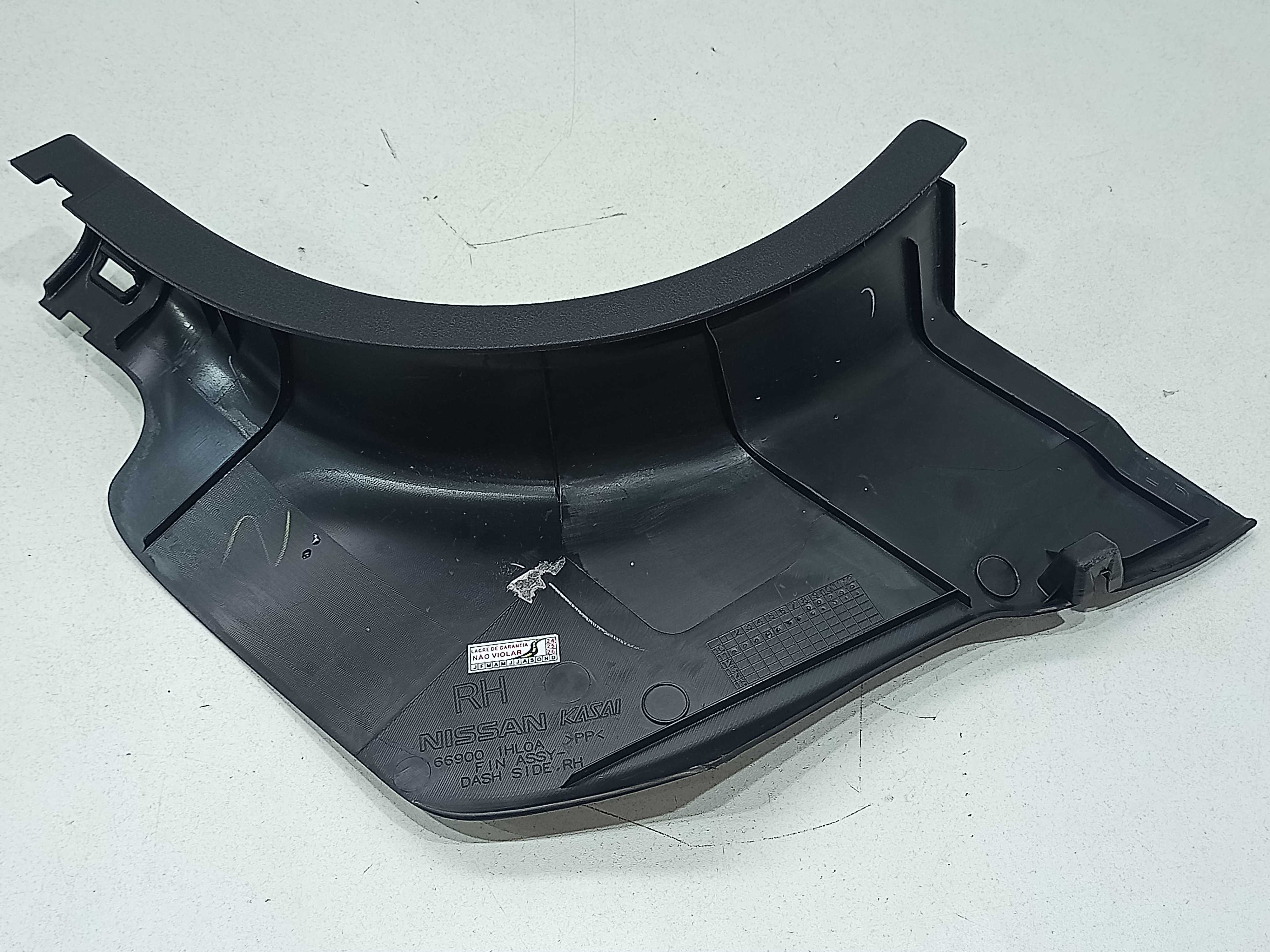Soleira Interna Dianteira Direita Nissan Versa 2012 4
