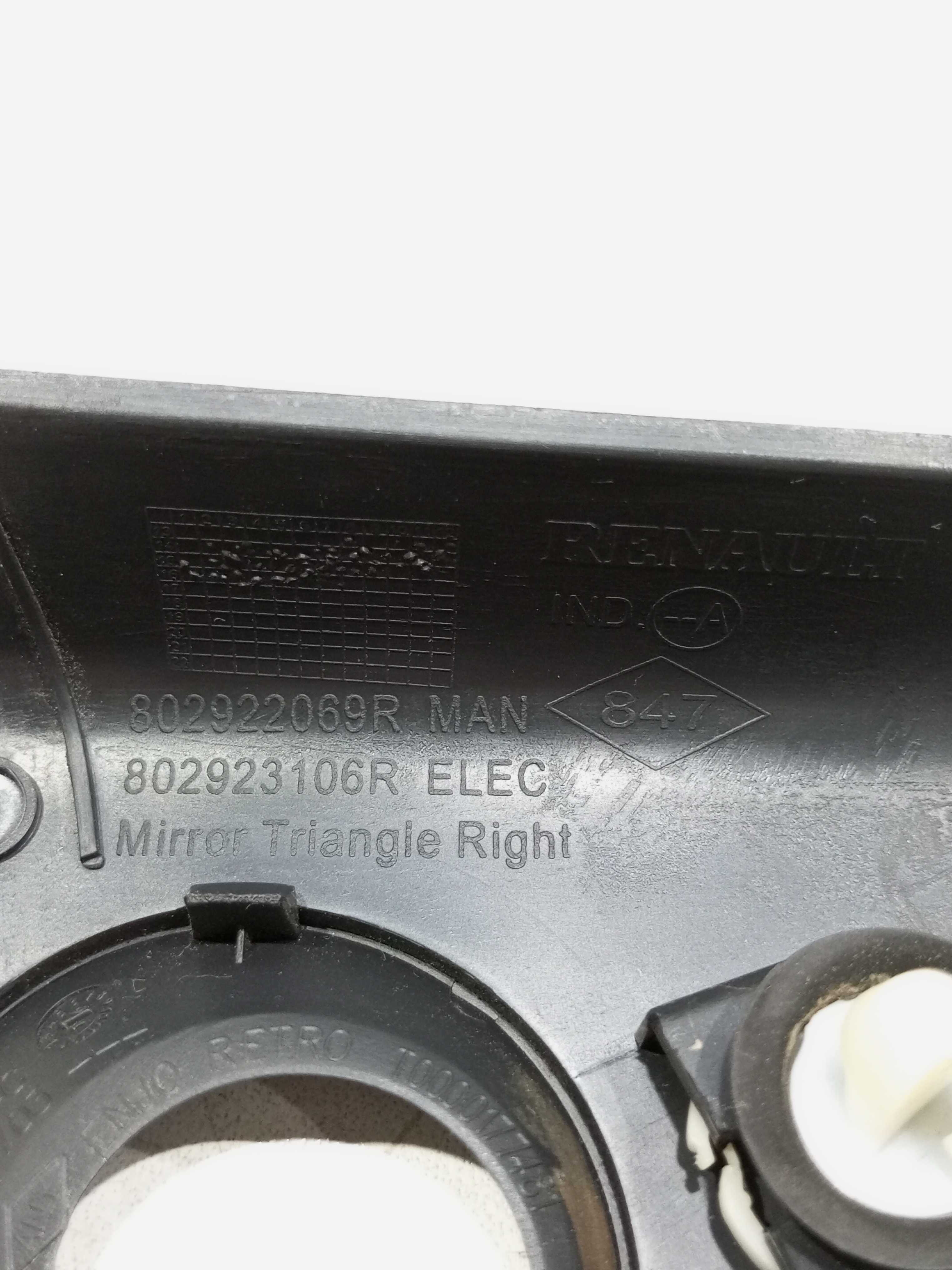 Moldura Interna Lado Direito Retrovisor Sandero 2016 Manual 3