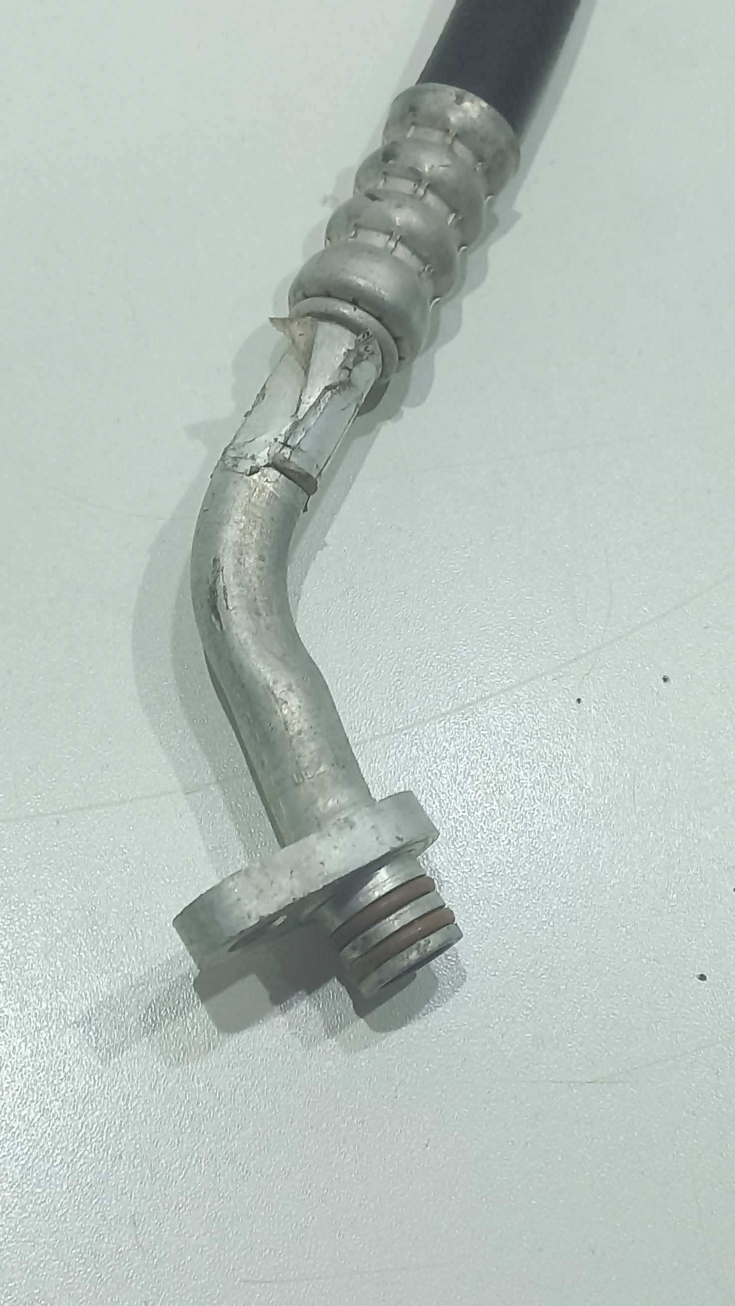 Mangueira Ar Condicionado Peugeot 307 Sw 2007 DETALHE 2