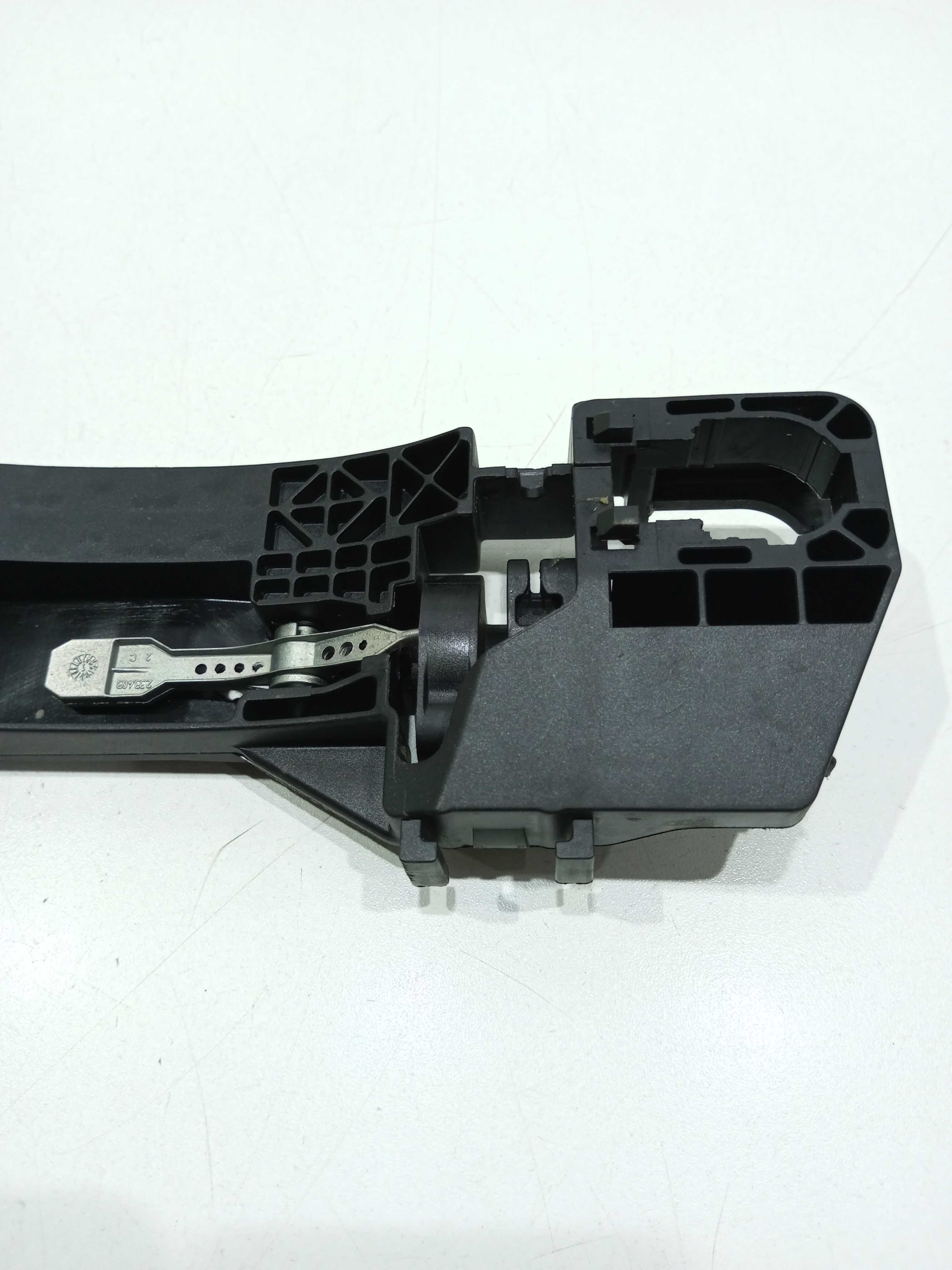 Suporte Maçaneta Externa Porta Traseira Esq.  Bravo 2012 2