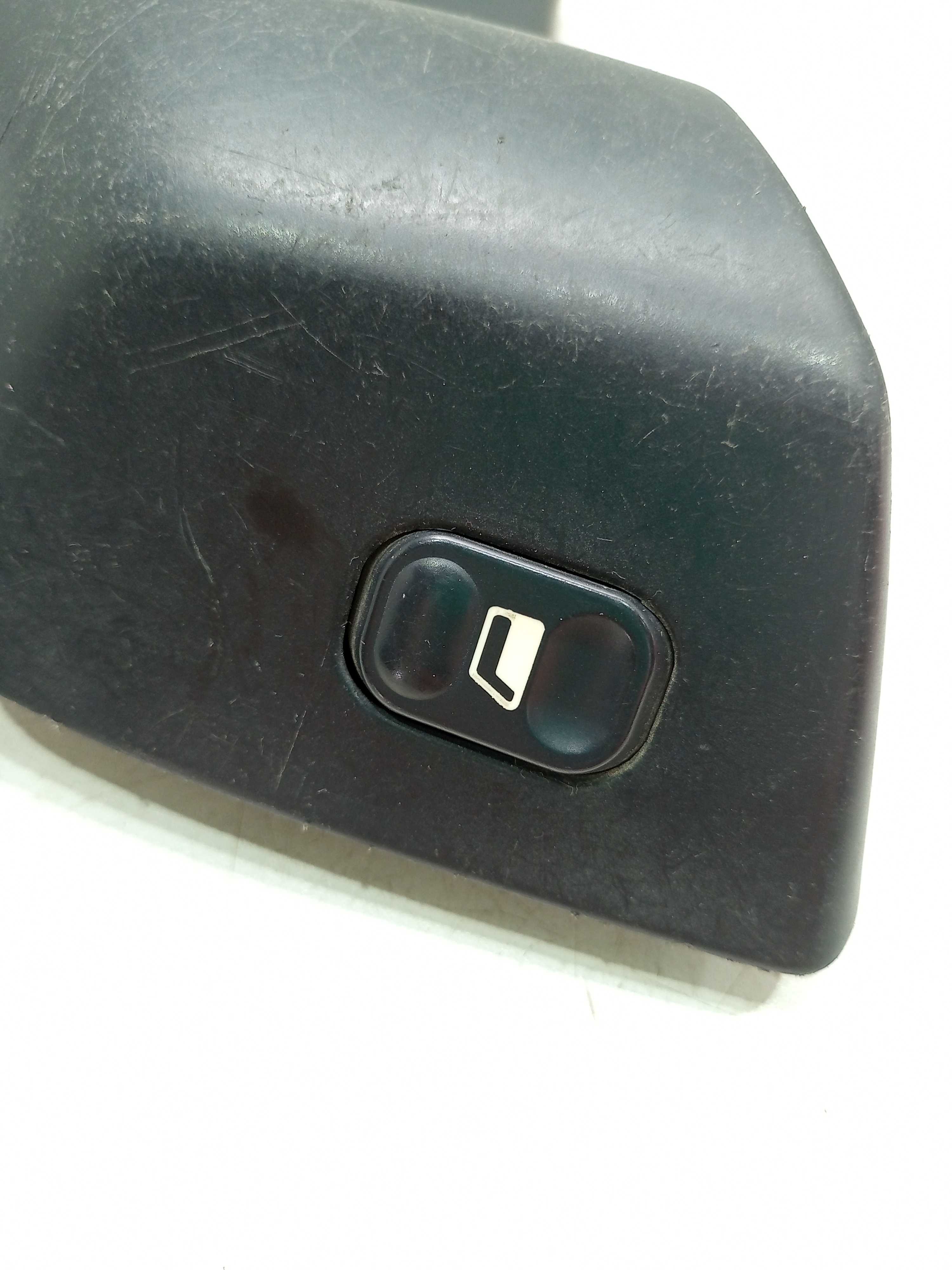 Moldura Com Botão Traseiro Esquerdo Citroen Xantia 1997 2