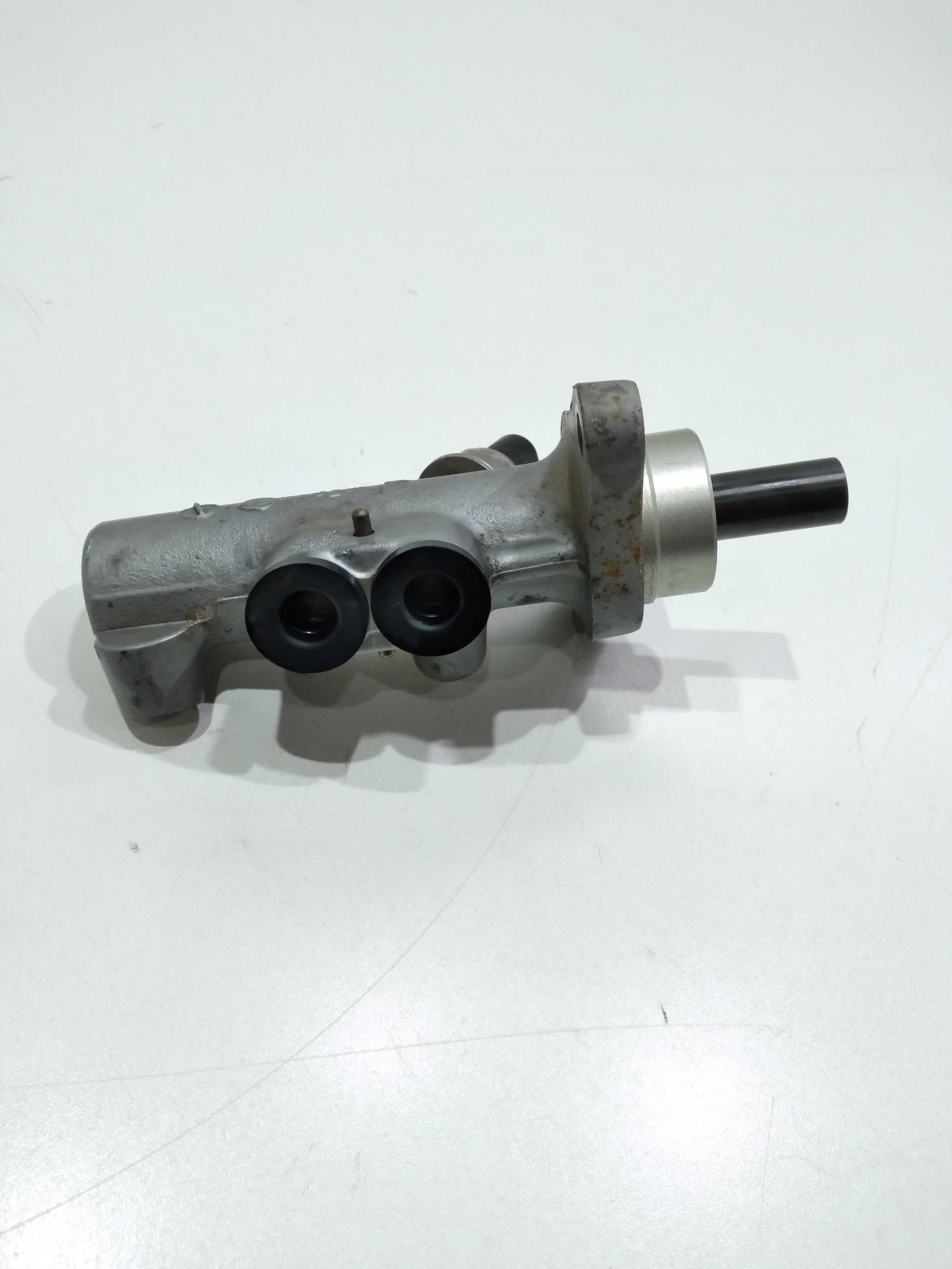 Cilindro Mestre Vw Touareg 4.2 V8 2005 Com Sensor 3