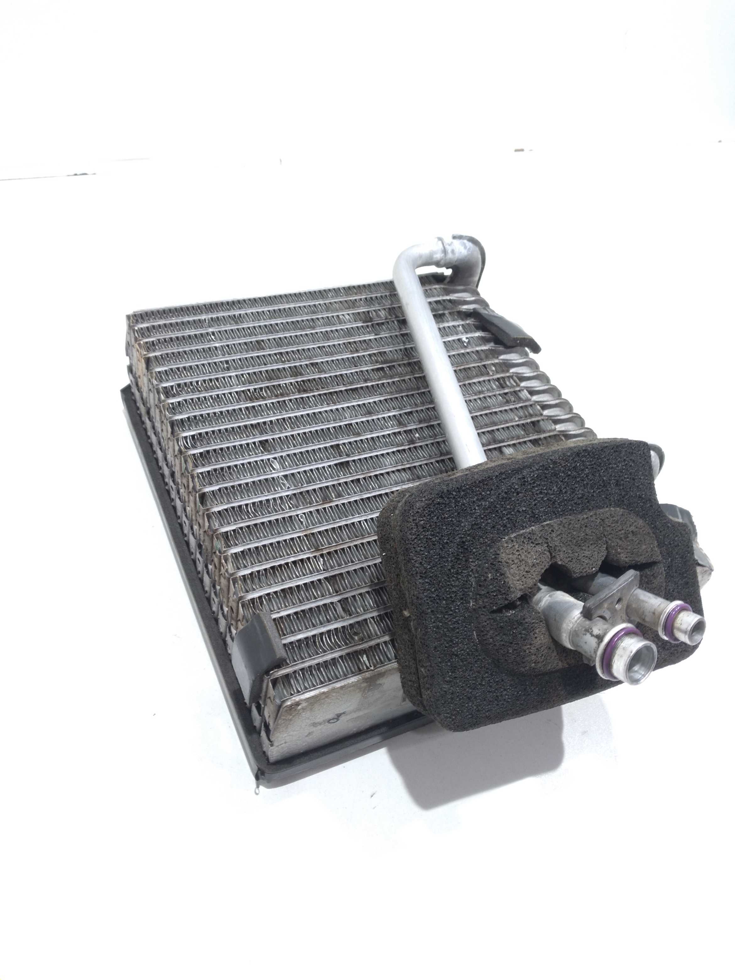 Radiador Ar Condi. Dianteiro Vw Touareg 4.2 V8 2005 4