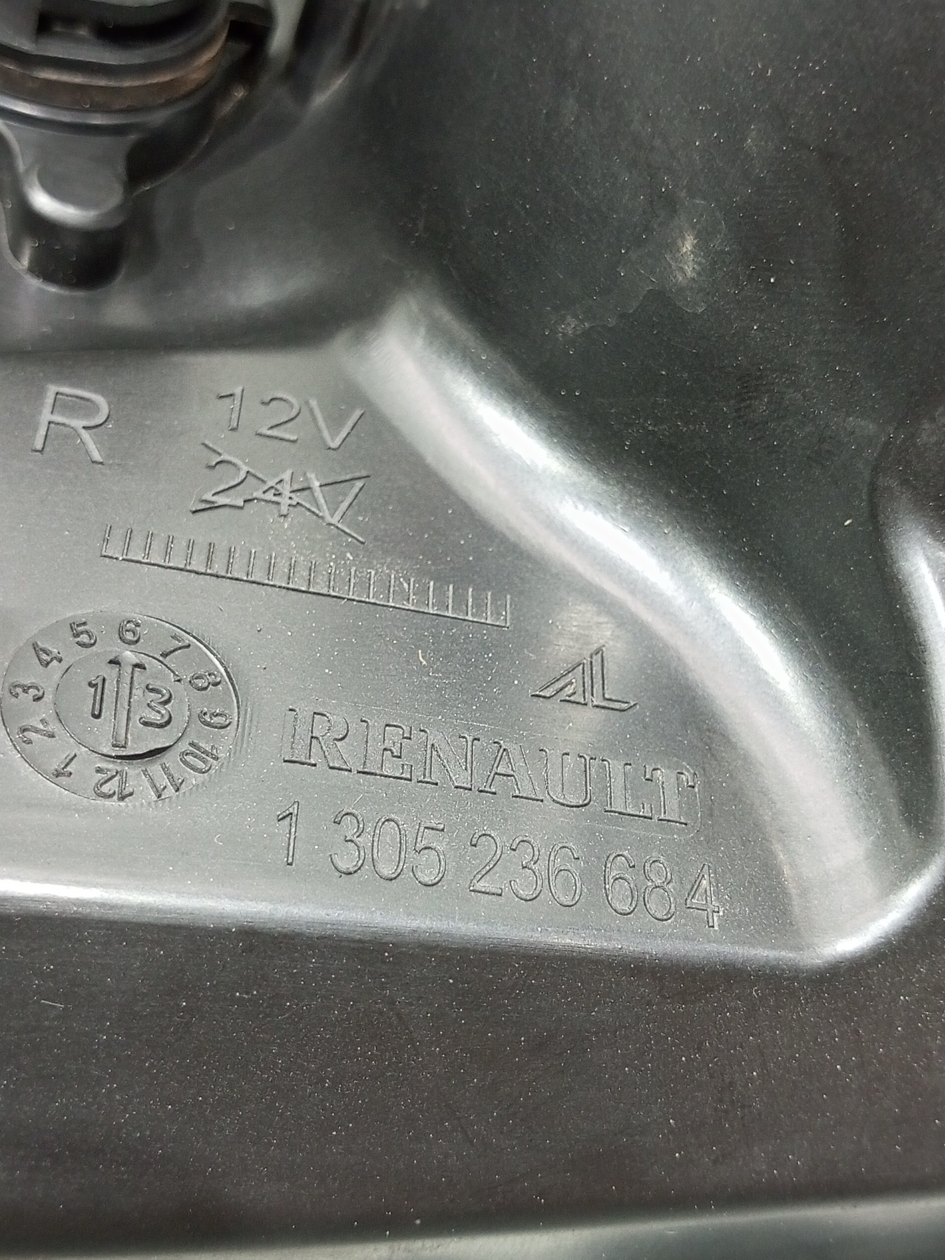 Farol Dianteiro Direito Renault Duster 2014 Original 6