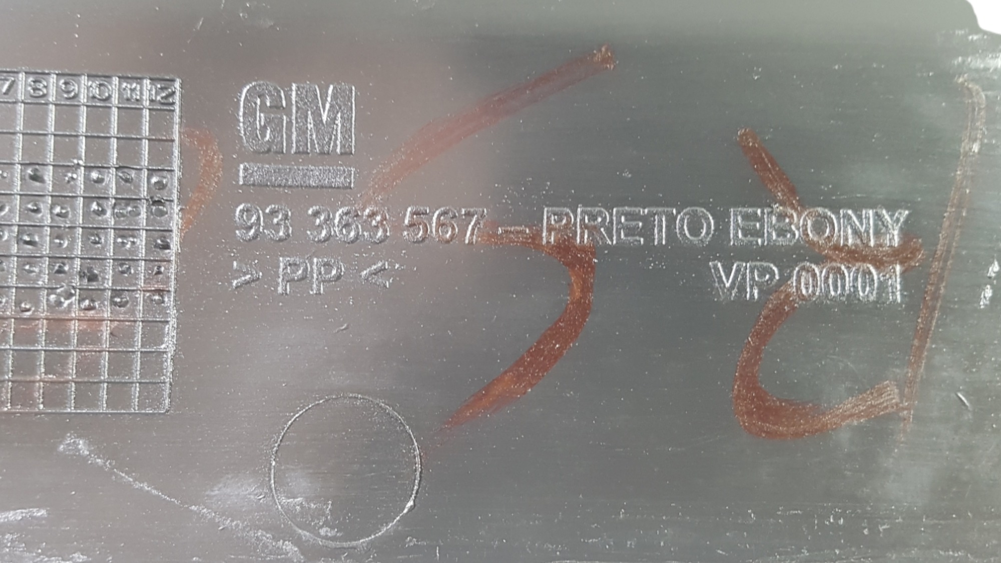 Defletor Inf Churrasqueira Gm Celta Prisma 2005 Orig S Ar  3 9