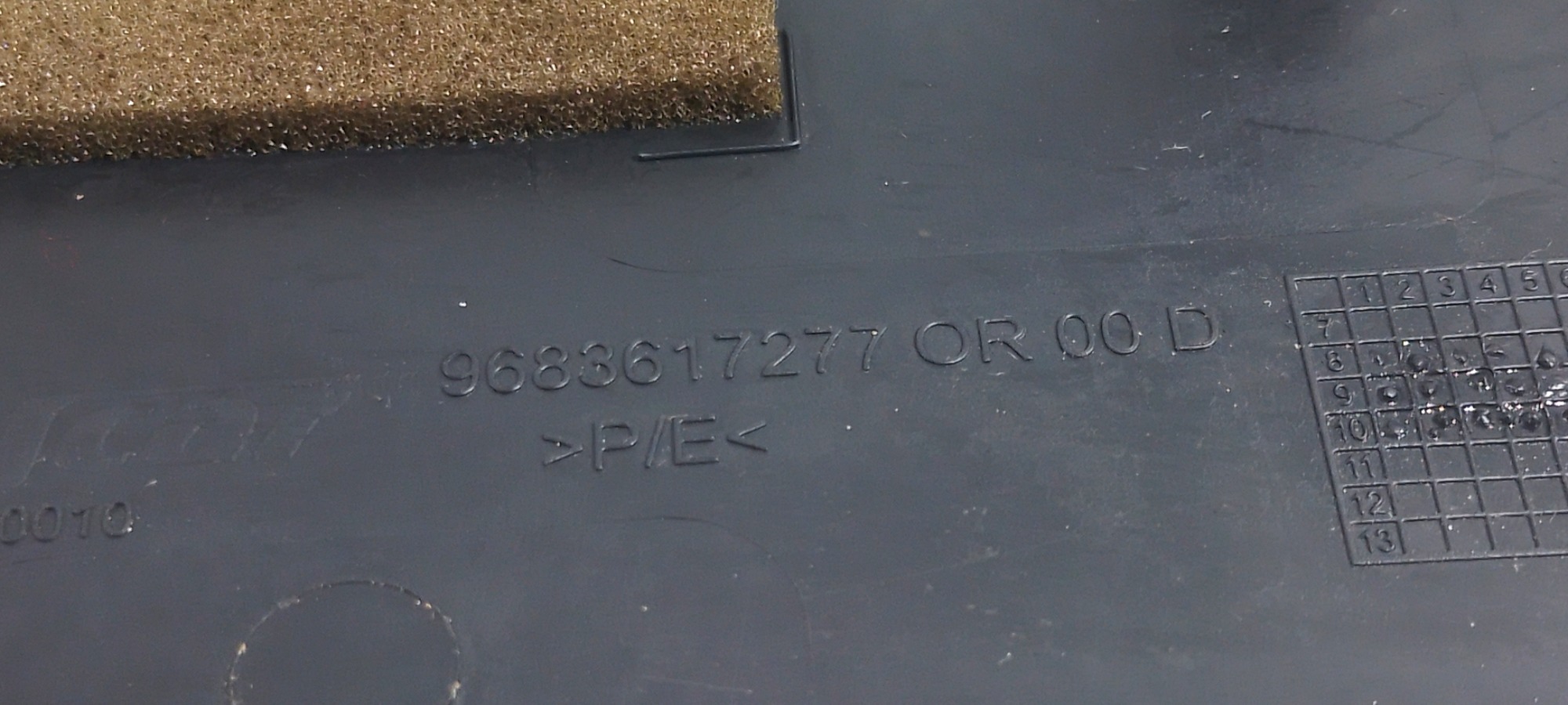 Acabamento Inferior Coluna Direita Peugeot 207 2009 Original 7