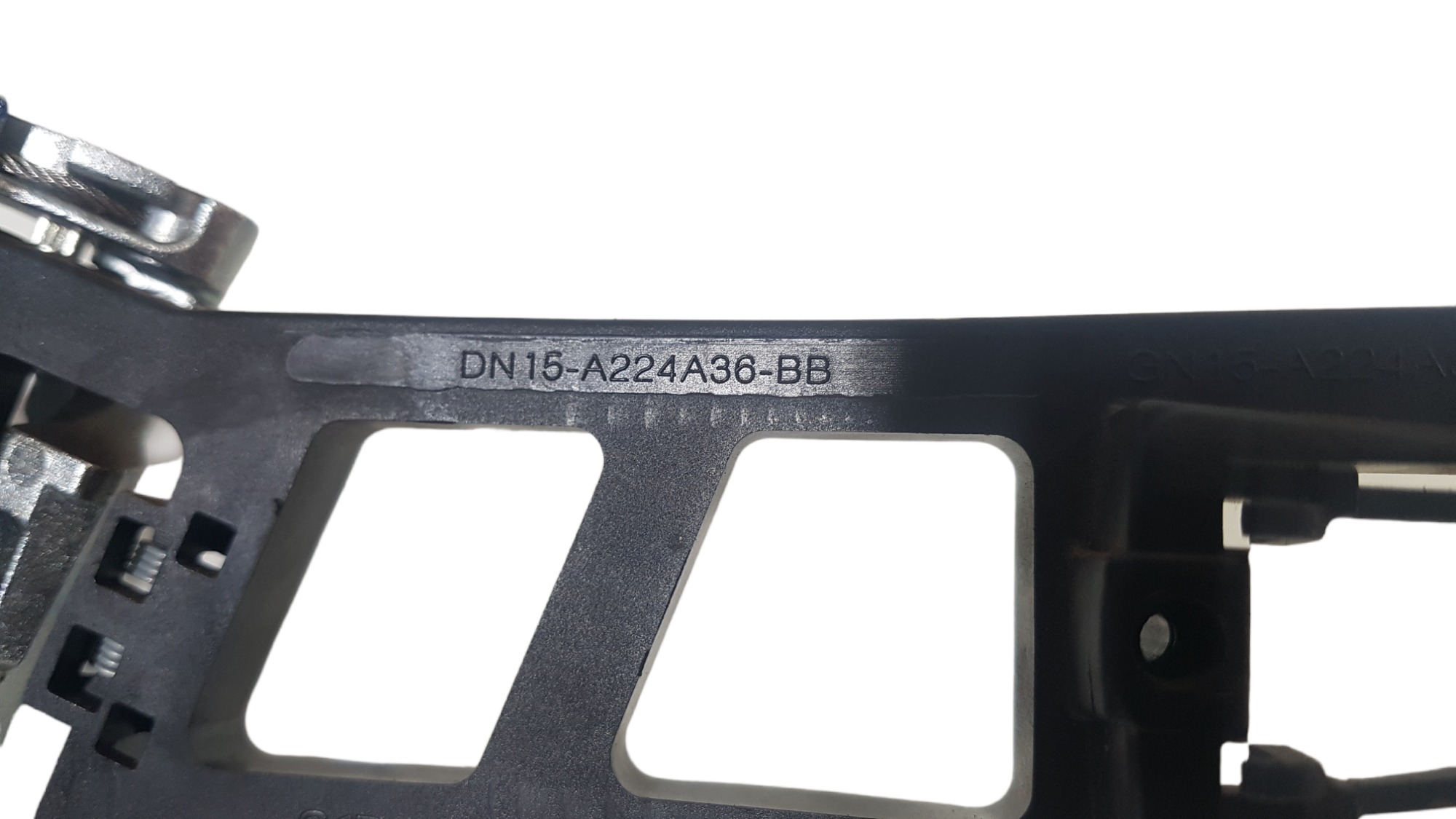 Suporte Maçaneta Dianteira Direita Ford Ka 2014 2021 11