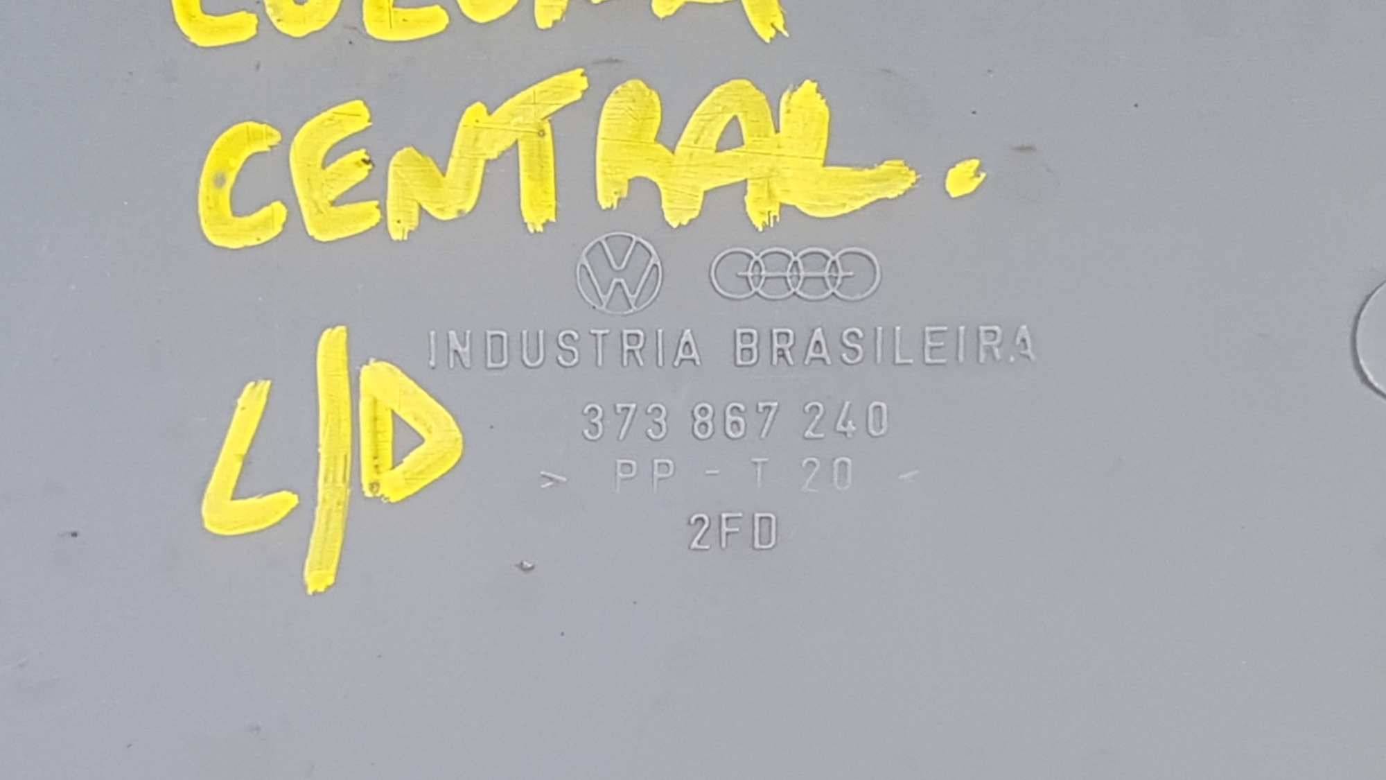 Moldura Coluna Central L. D Vw Gol G3 2000 01 02 A 05 9