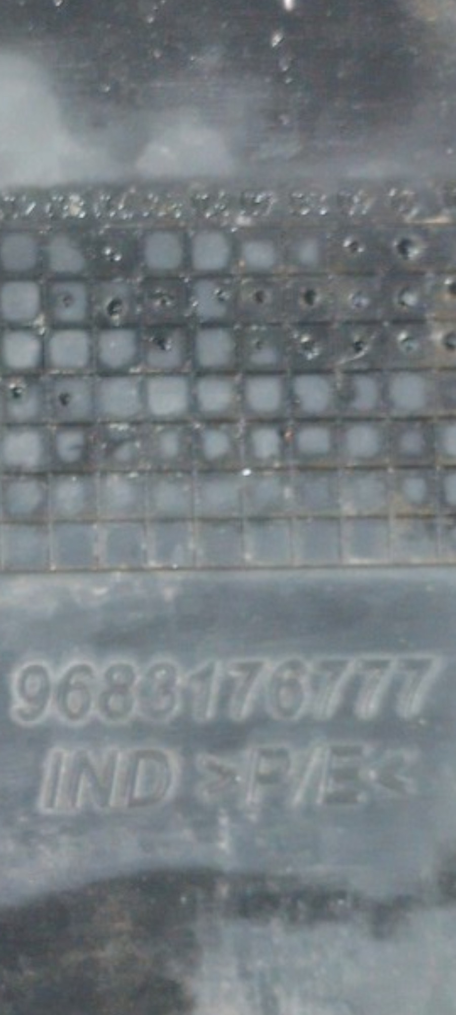 Suporte Placa Dianteira Peugeot 207 2011 Original 4