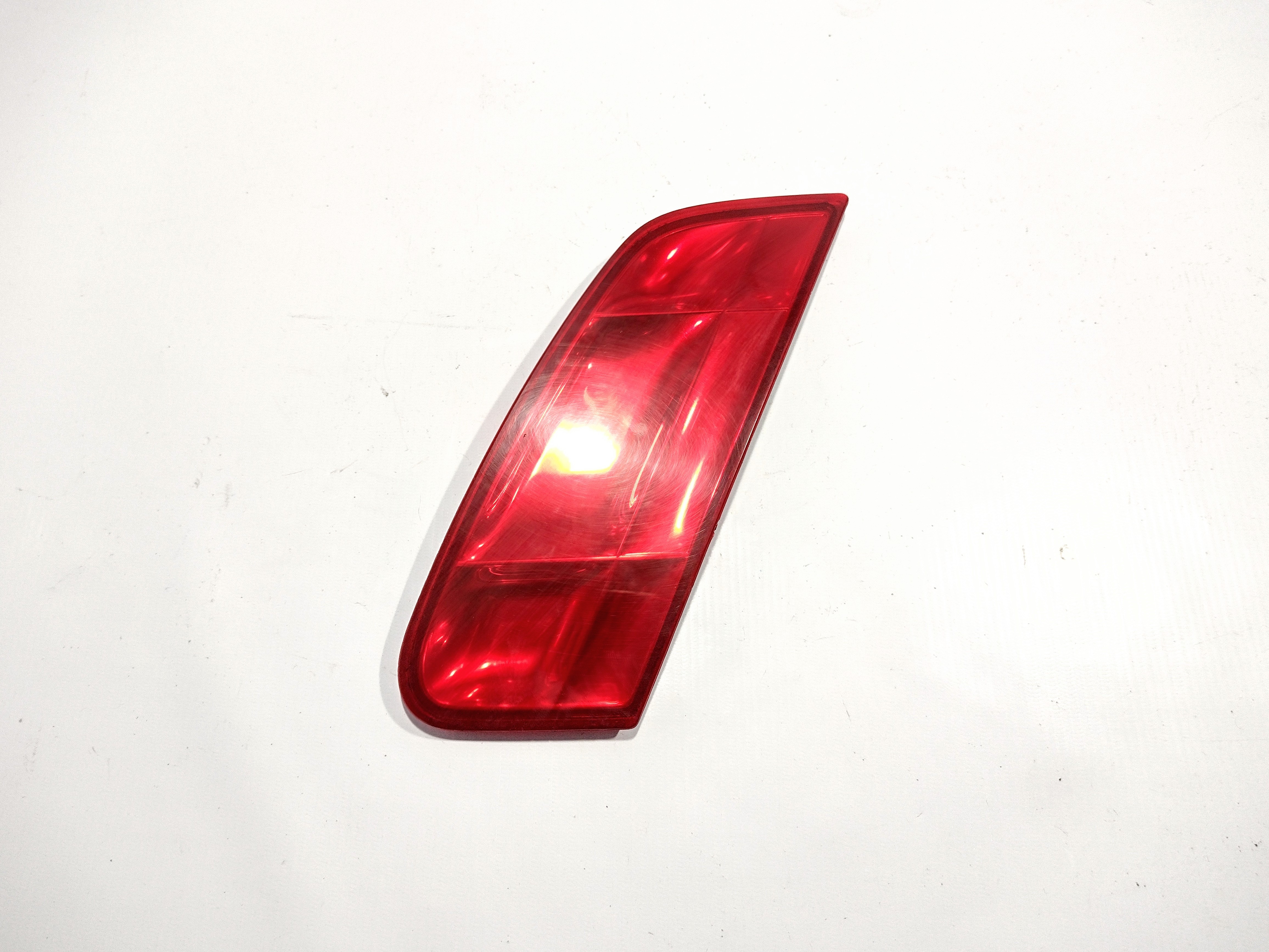 Lanterna Tampa Traseira Direita Fiat Siena 2008
