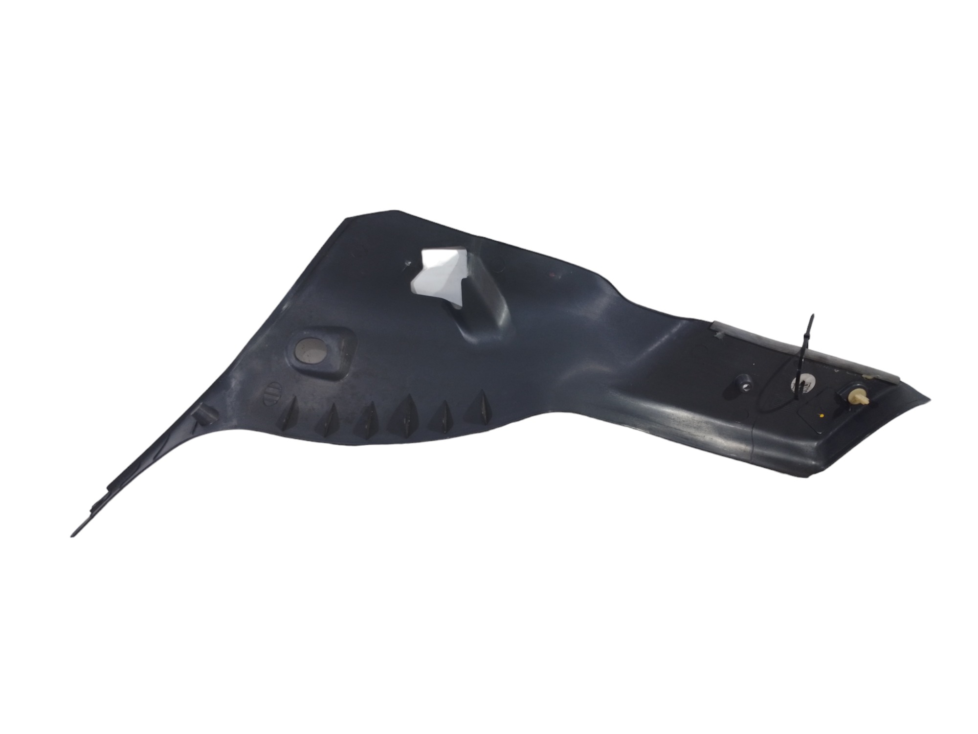 Acabamento Lateral Traseira Direita Fiat Palio 2004 715009 O 3