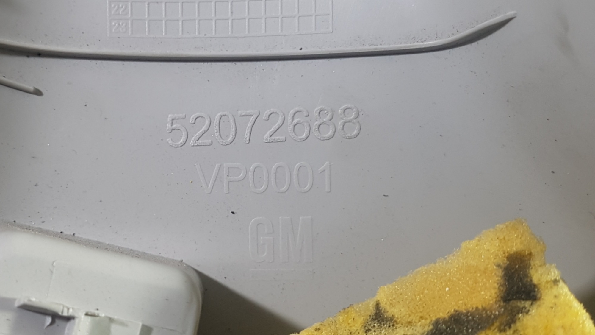 Acabamento Interno Esquerda Parabrisa Gm Onix 2017 Original 9