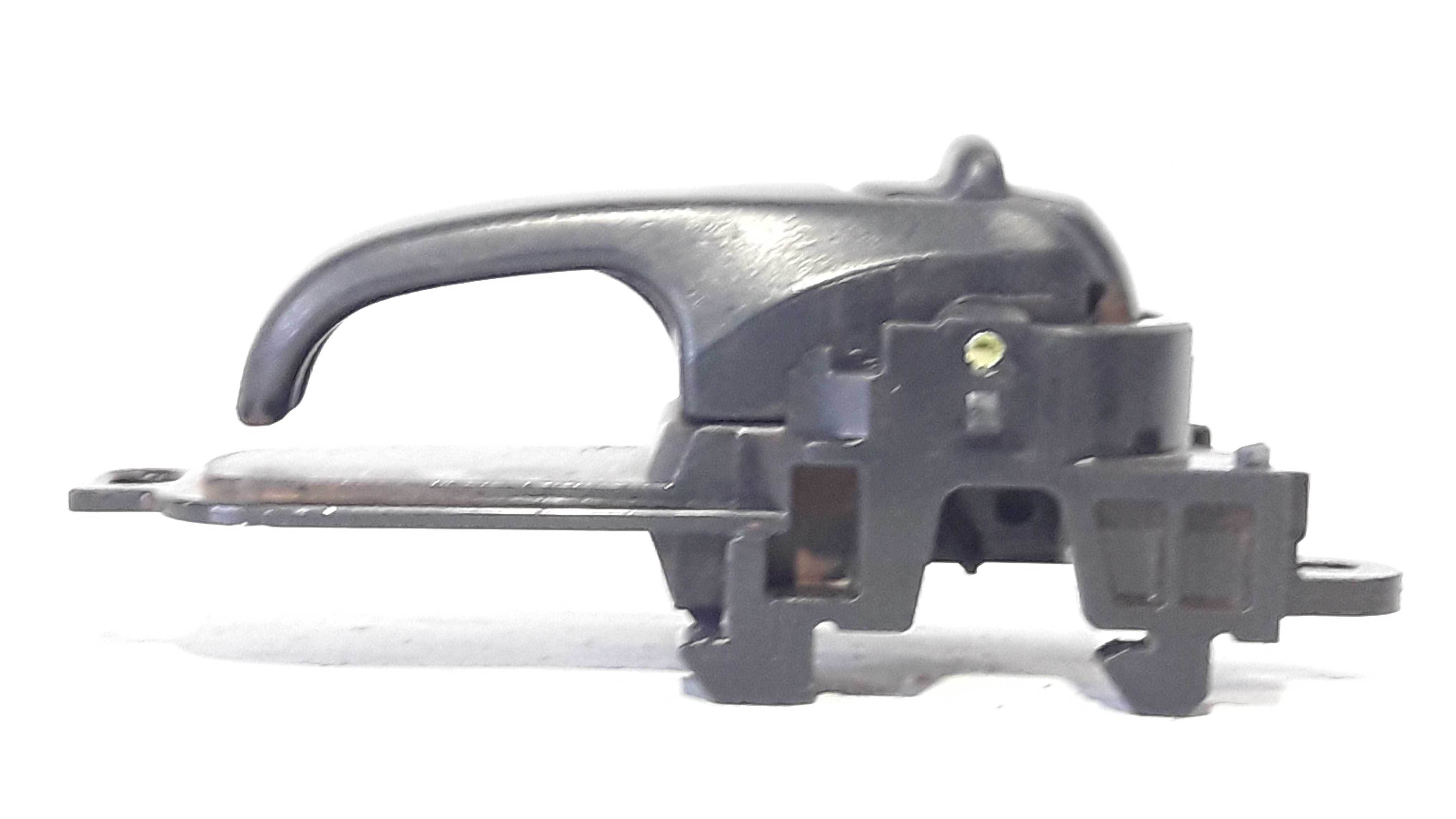 Maçaneta Int Traseira Esquerda Tiida 11 25350 – Preto – Traseira 2