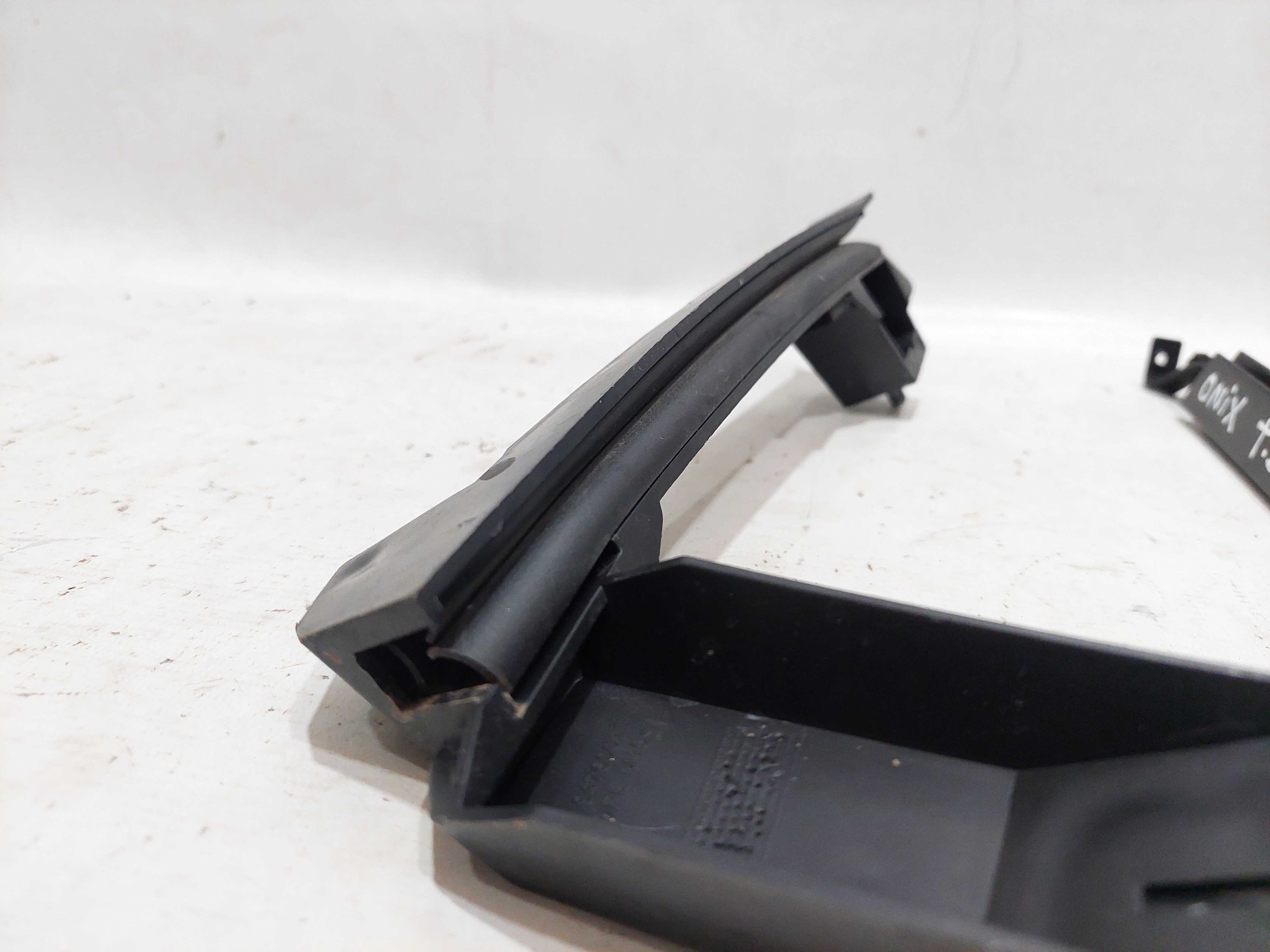 Par Canaleta Guia Vidro Porta Traseira Direita Ônix 12/19 3