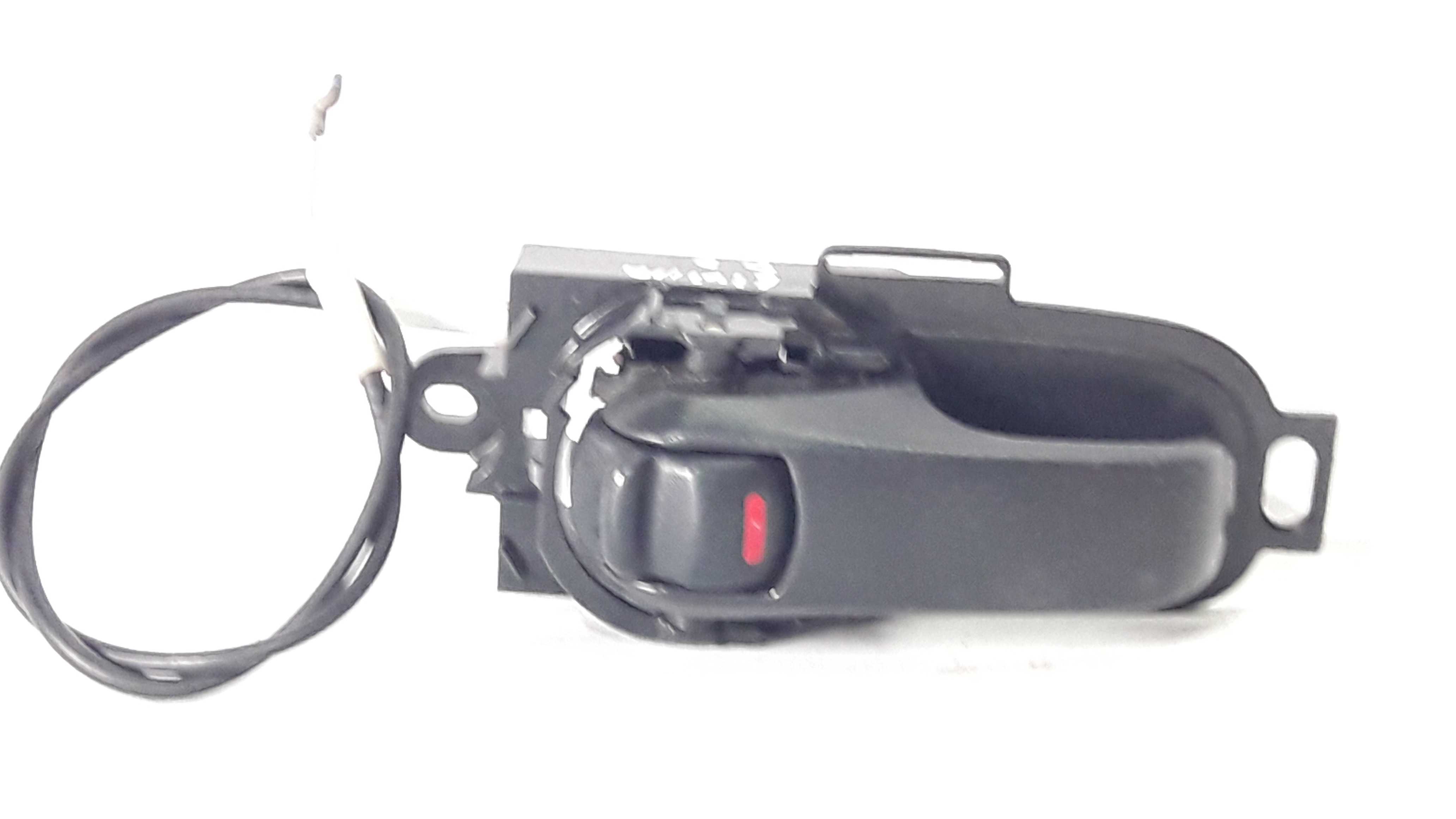 Maçaneta Interna Dianteira Direita Nissan Livina 06/12 – Preto – Dianteira 1