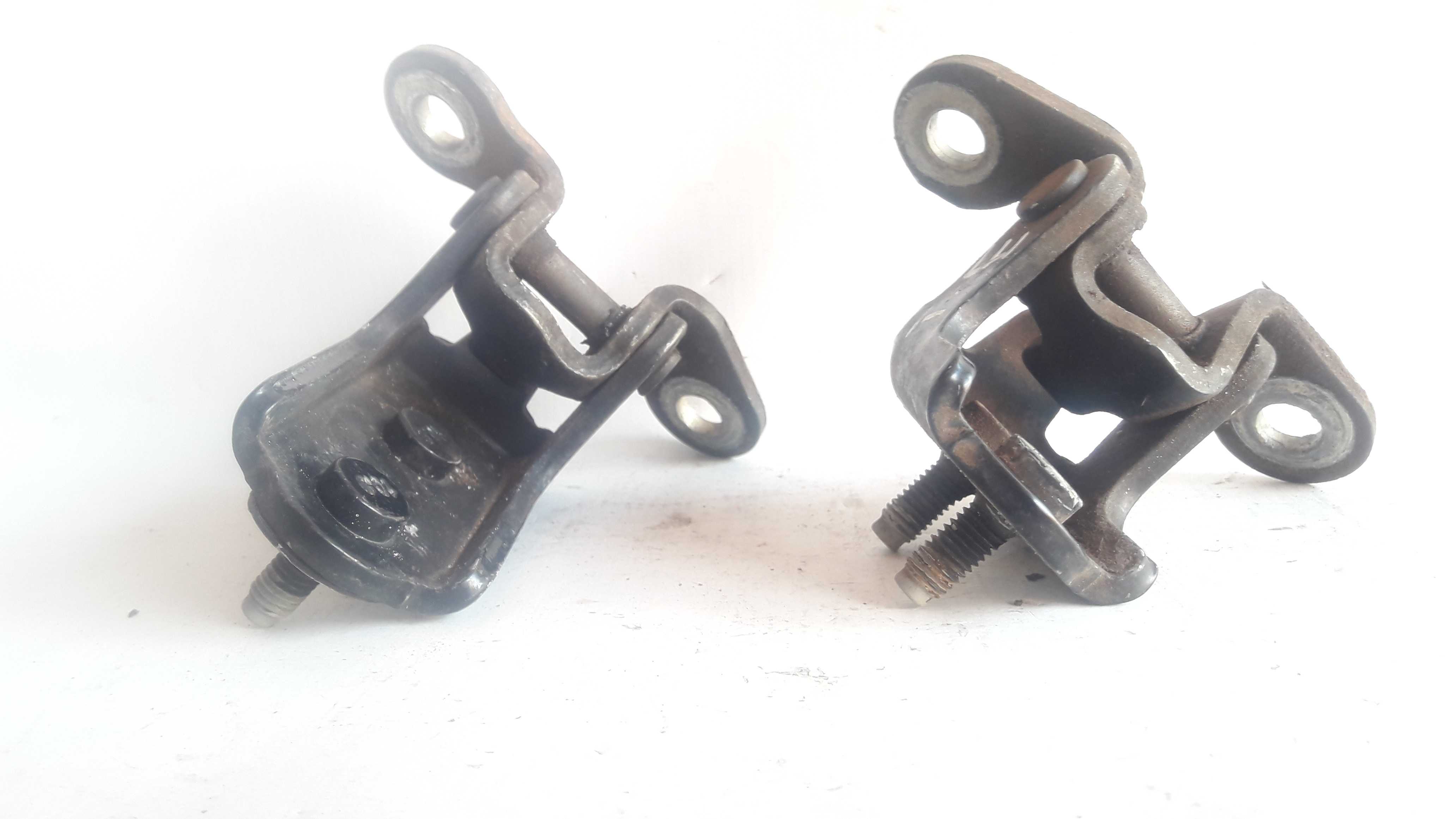 Dobradiça Porta Traseira Esquerda Chery Tiggo 2009 3