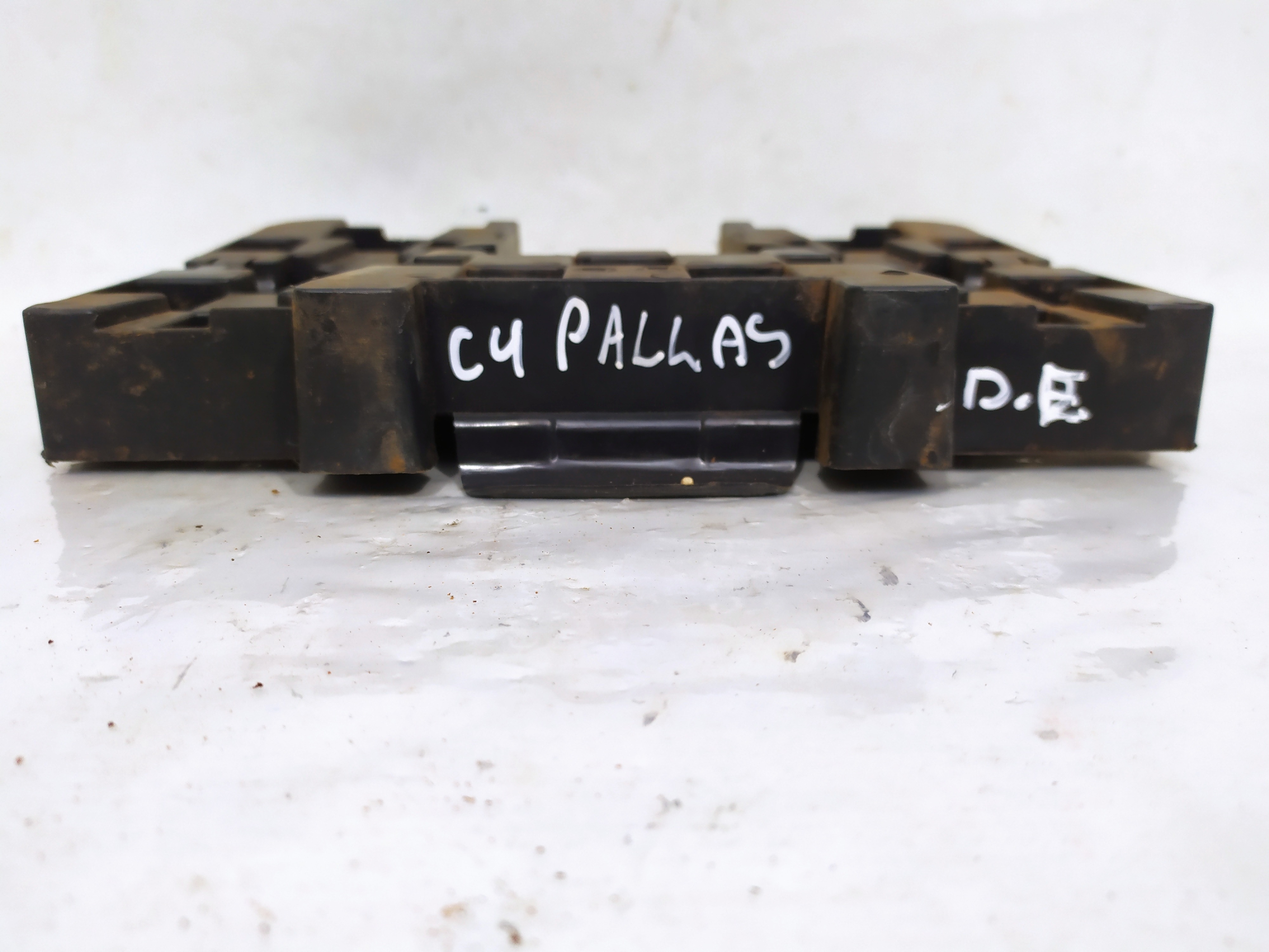 Suporte Cabo Maçaneta Dianteira Esquerda Porta C4 307