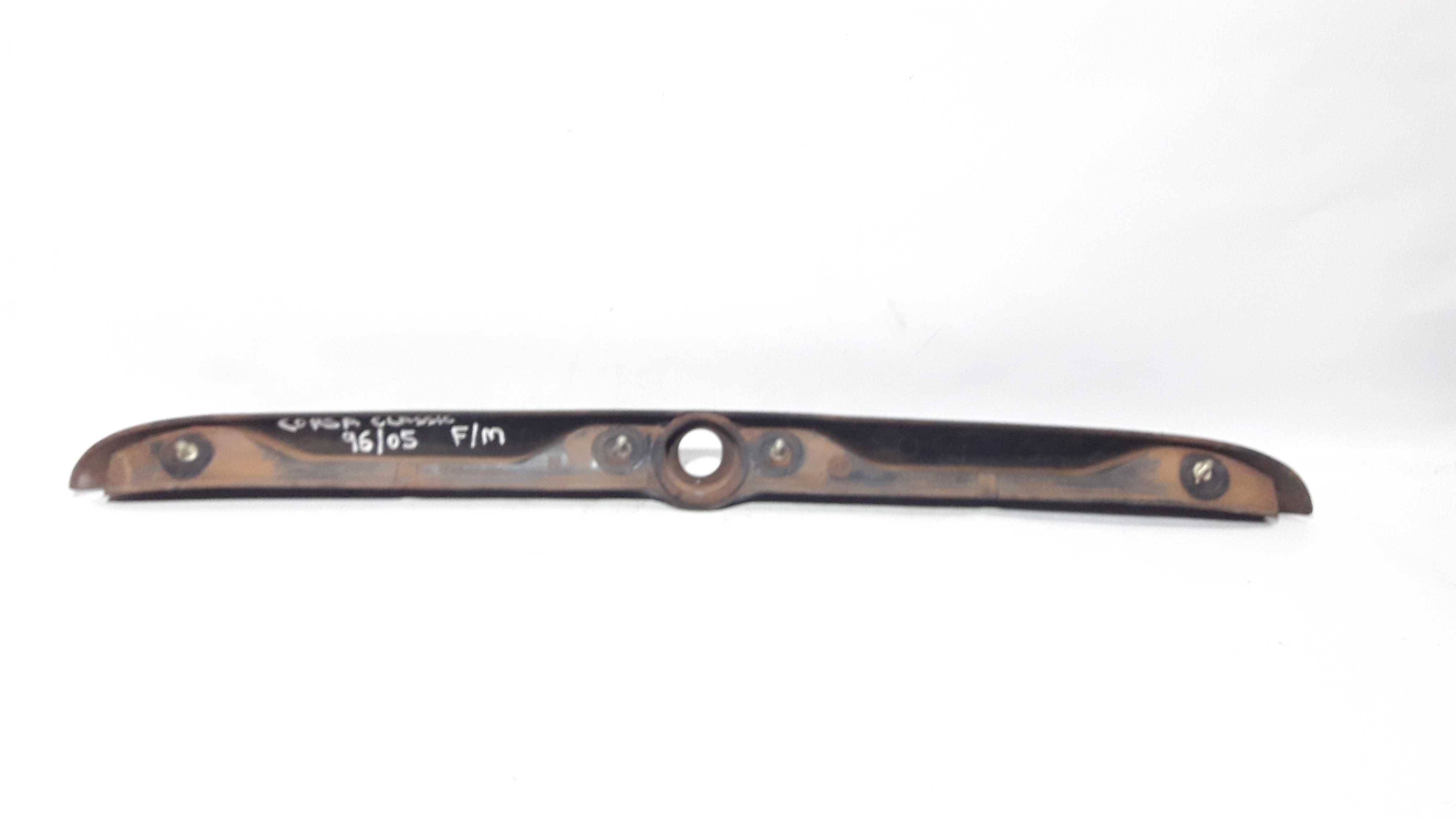 Friso Aplique Tampa Traseira Corsa Classic 96/5 93228097 – Pret 3