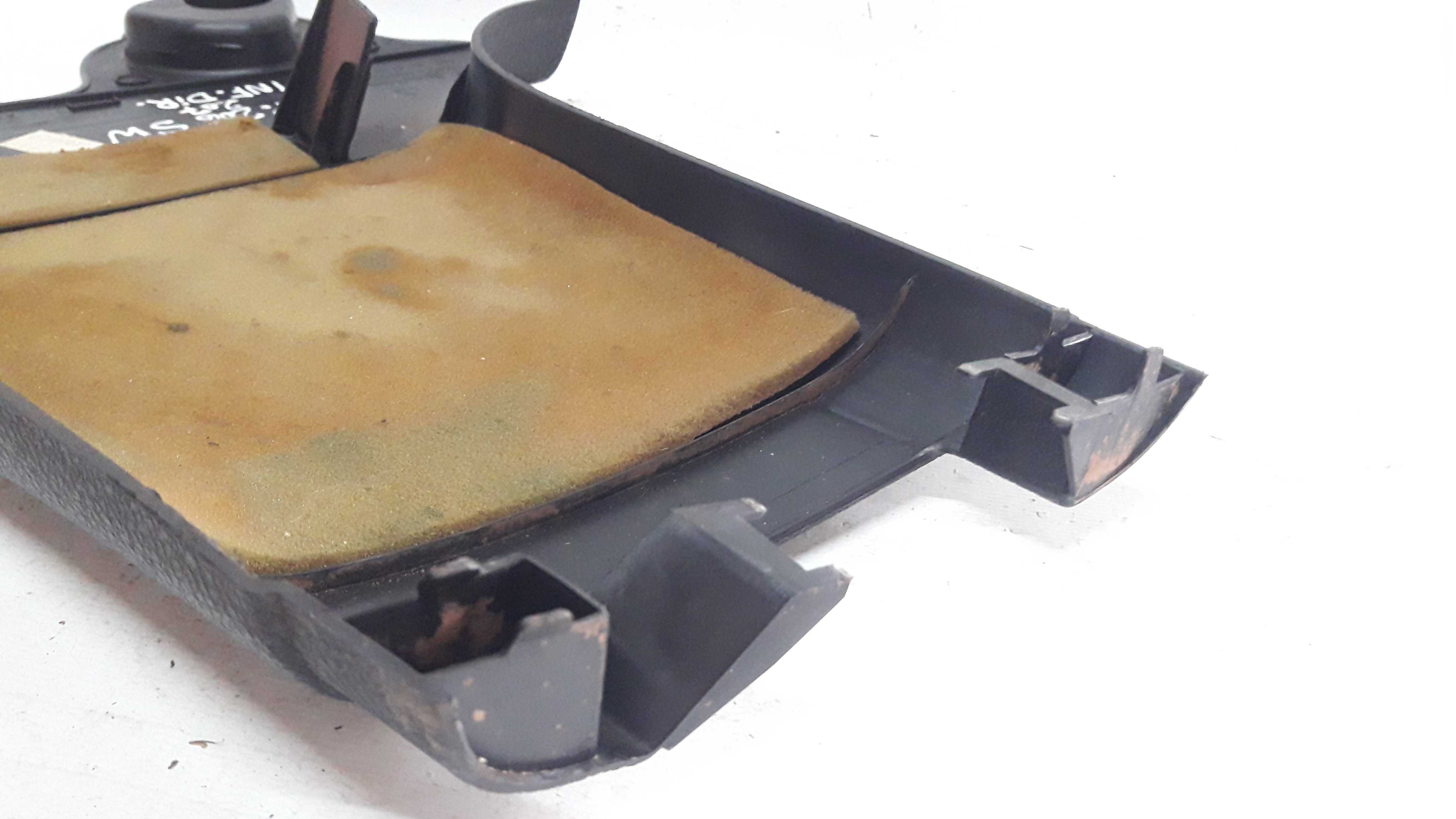 Moldura Inferior Coluna Direita Peugeot 206 Sw 99 A 6 7