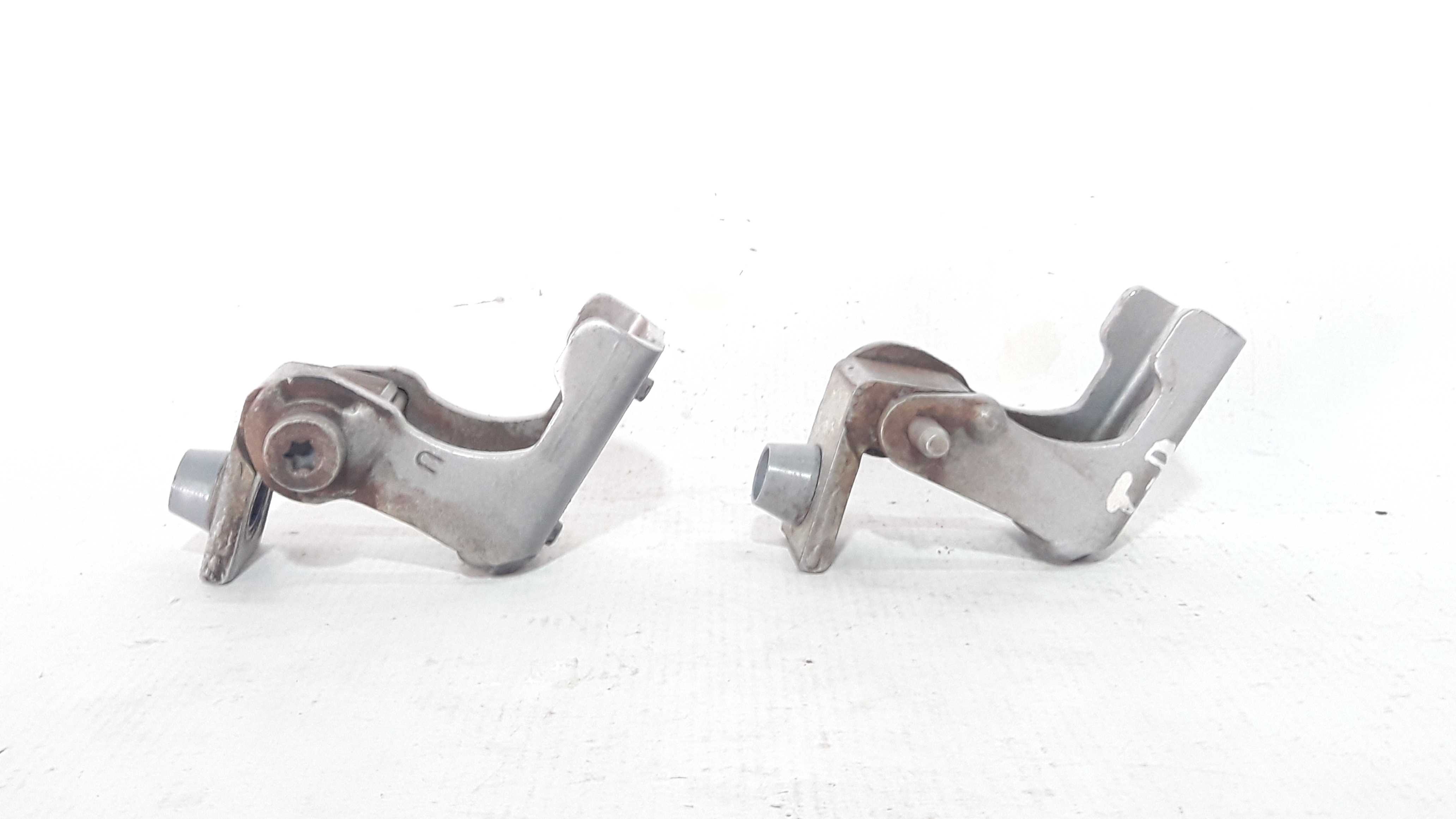 Dobradiça Traseira Direita Peugeot 206 25175 4