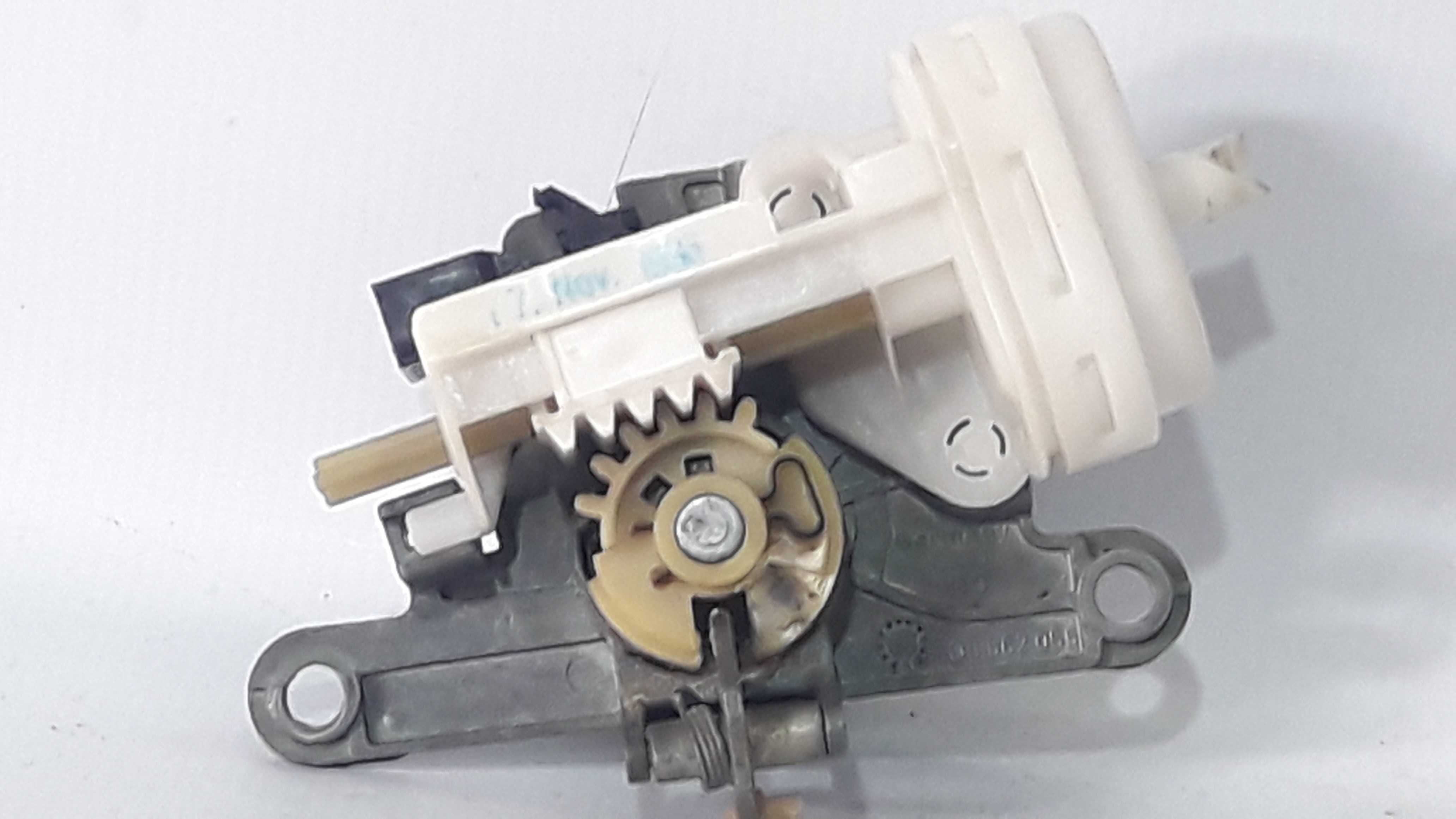 Fechadura Tampa Traseira Malas Audi A4 97 C Avaria 19966 3