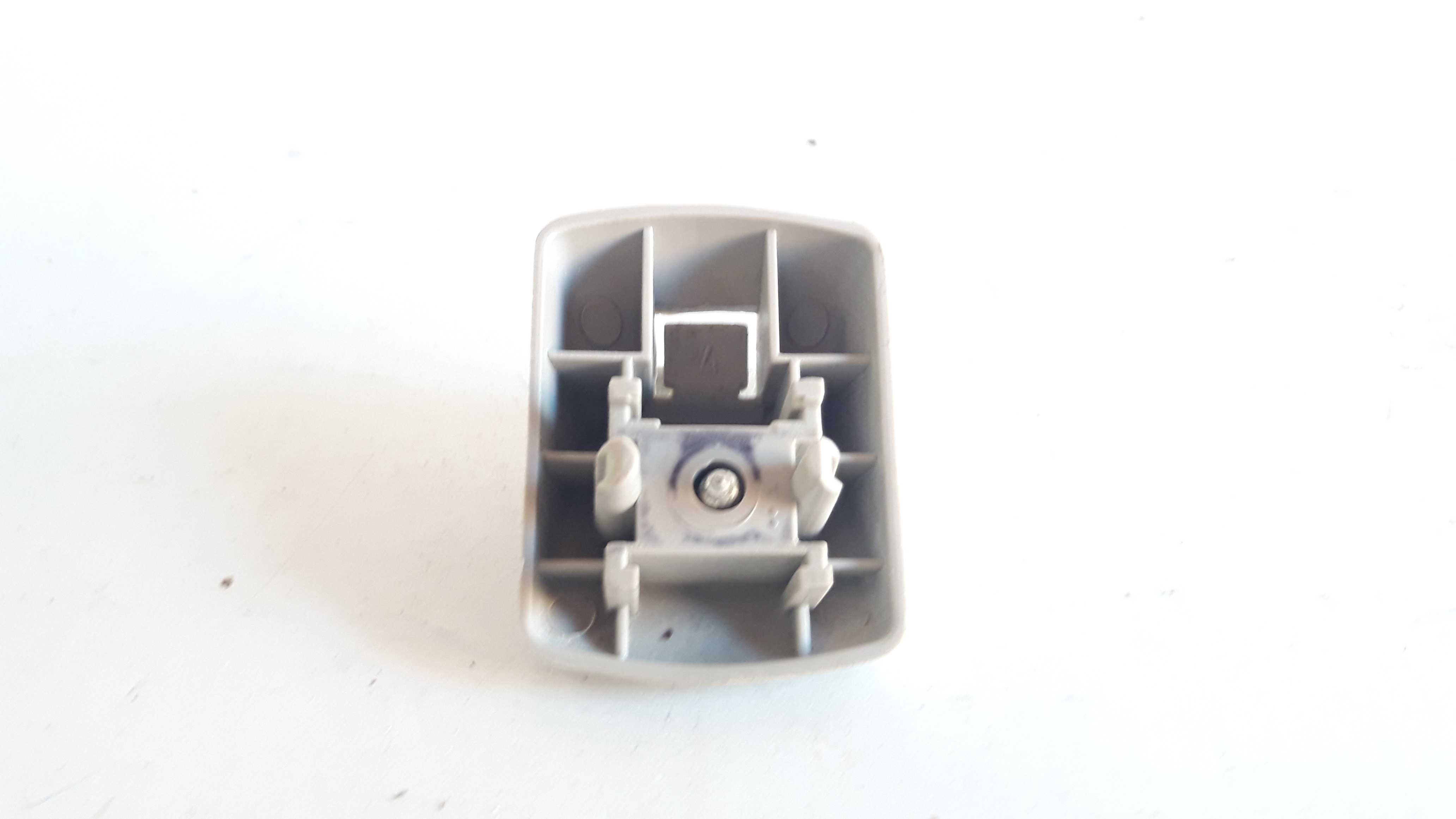 Suporte Presilia Quebra Sol C/parafuso Ford Ka 2017 Original 3