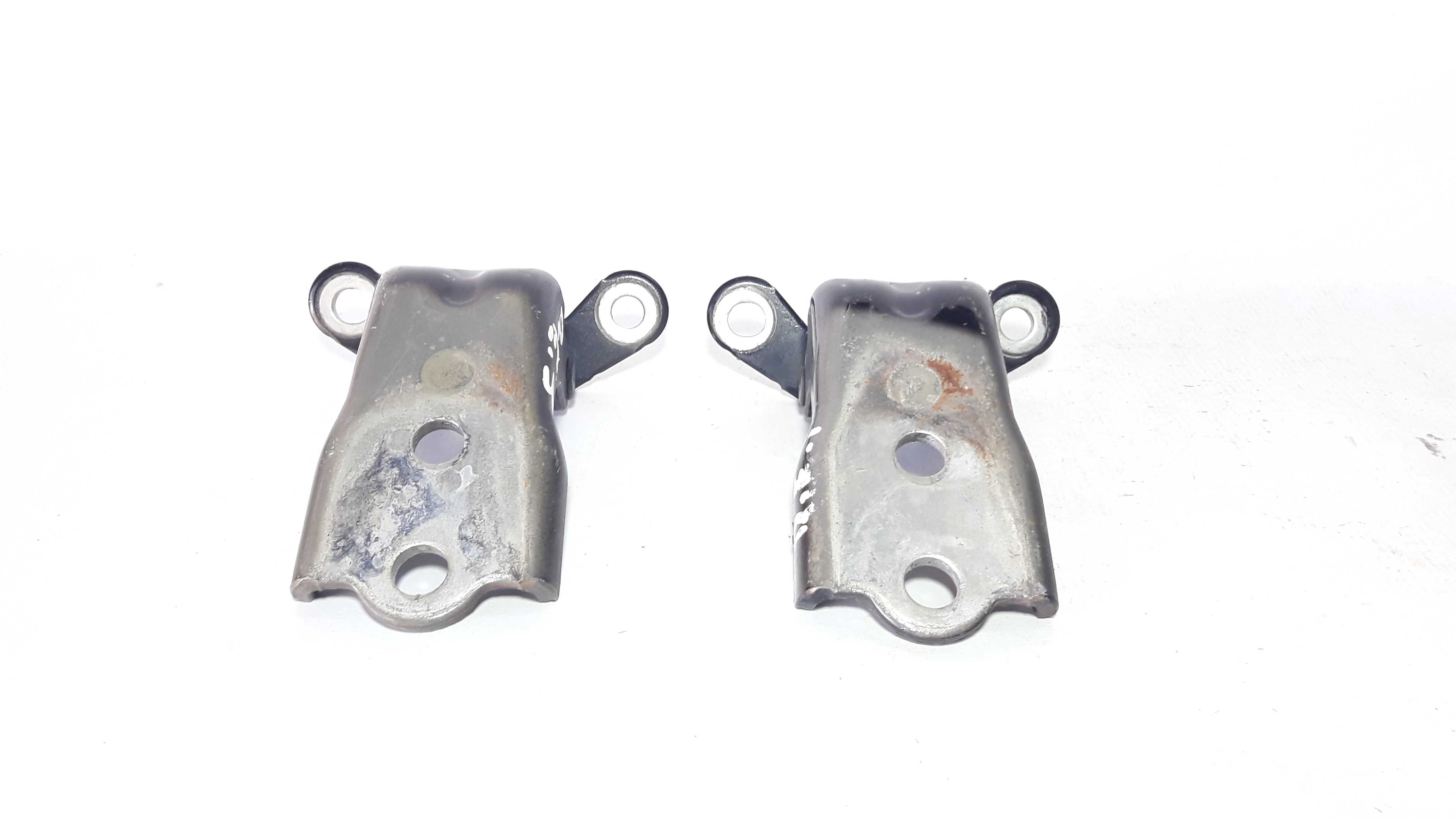 Dobradiça Porta Dianteira Esquerda Captiva 8/13 23508 3