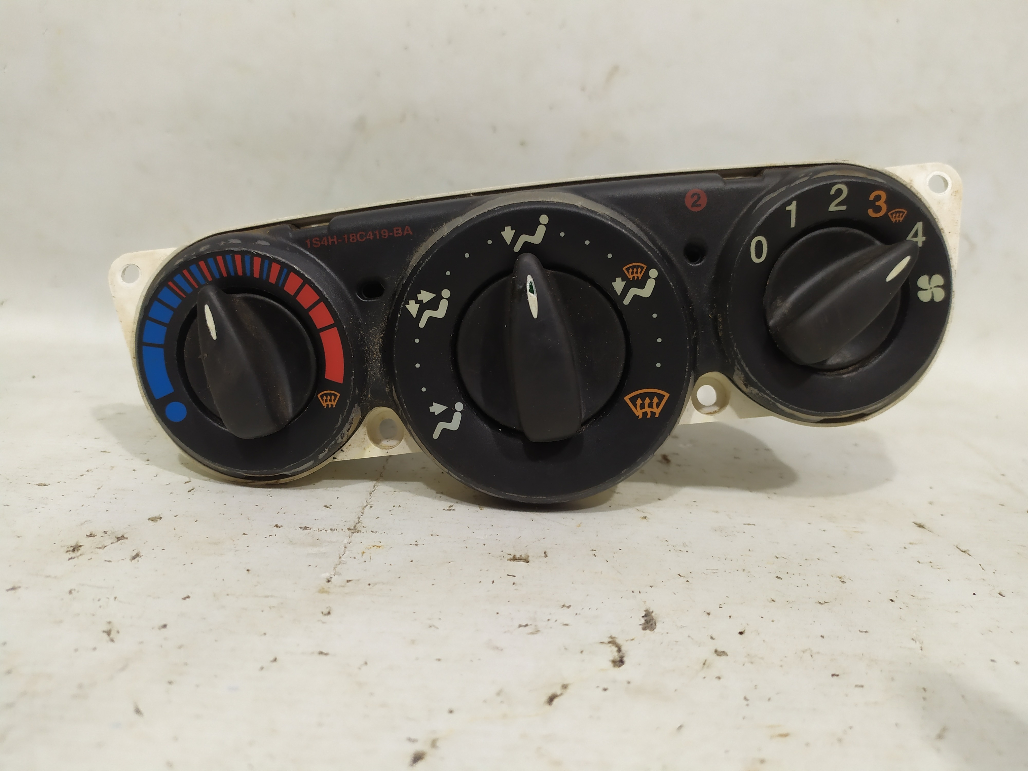Comando Controle Ar Condicionado Ford Focus 2001/04 Original