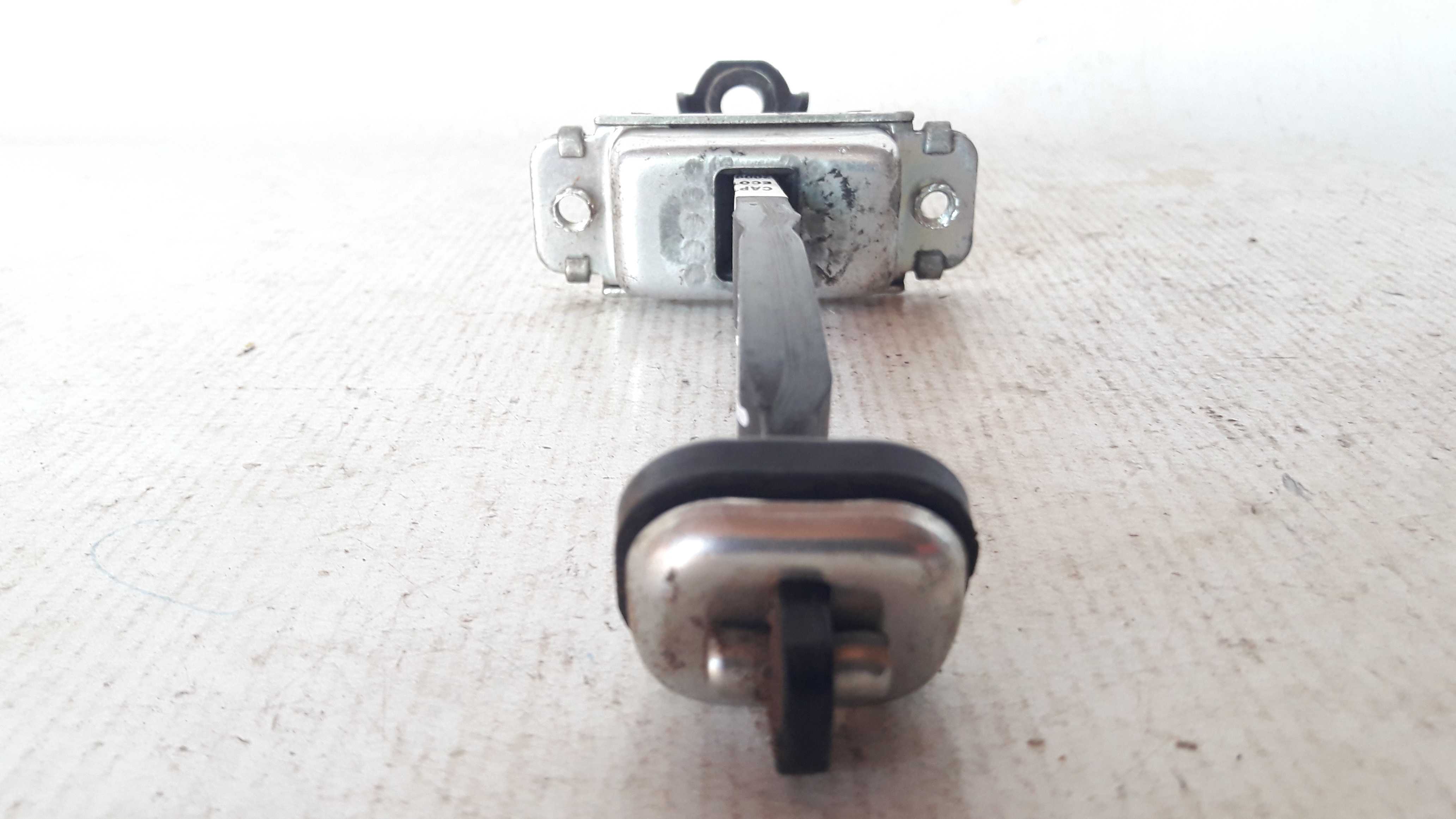 Limitador Porta Traseira Gm Captiva Sport 2009/13 Original 2