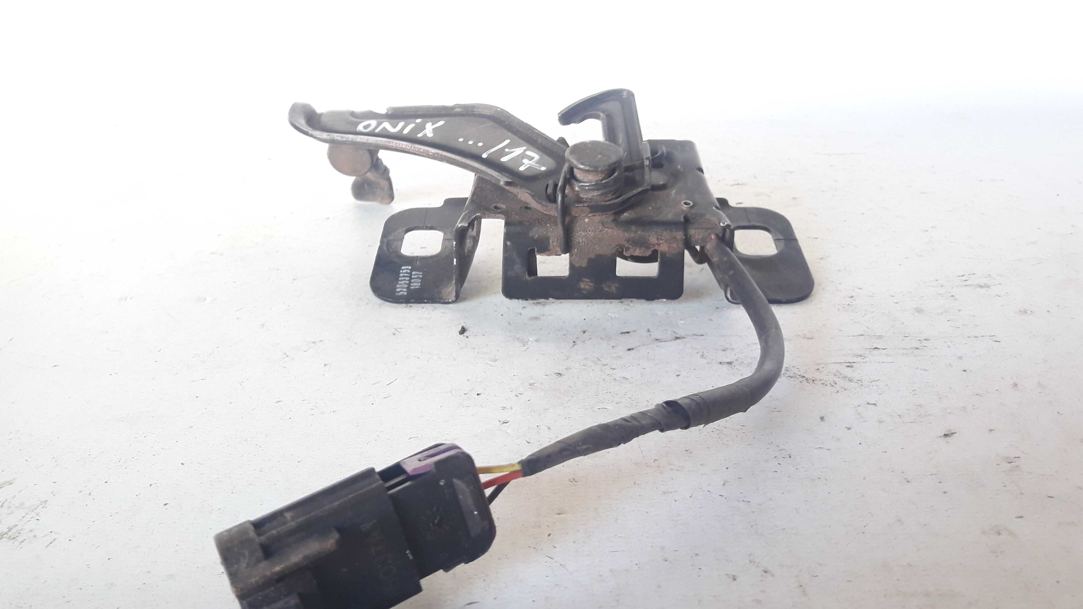 Fechadura Capô Ônix Prisma 2013 2014/2017 52053753 Original 3