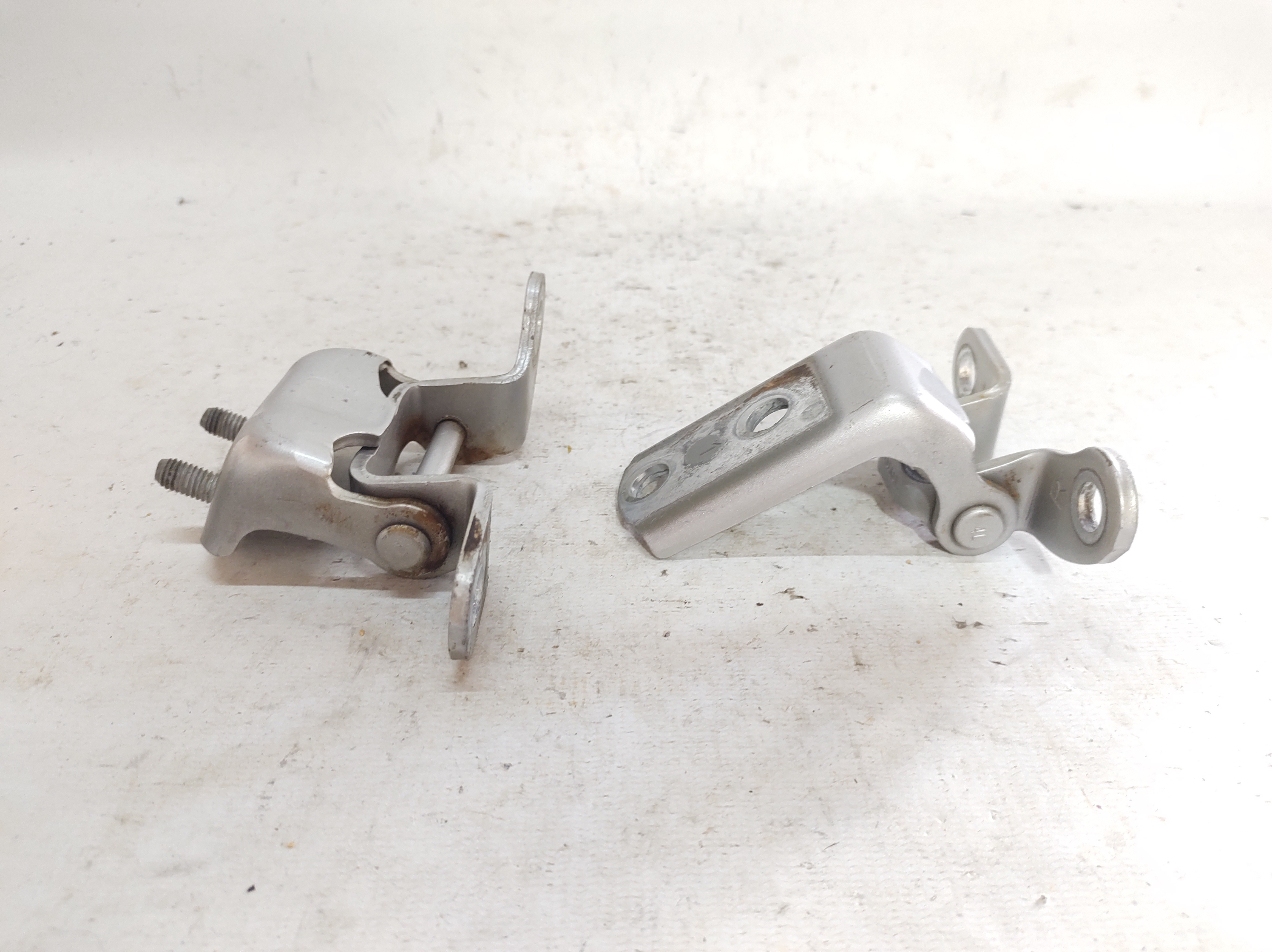 Dobradiça Porta Traseira Direita Corolla 03 A 08 8