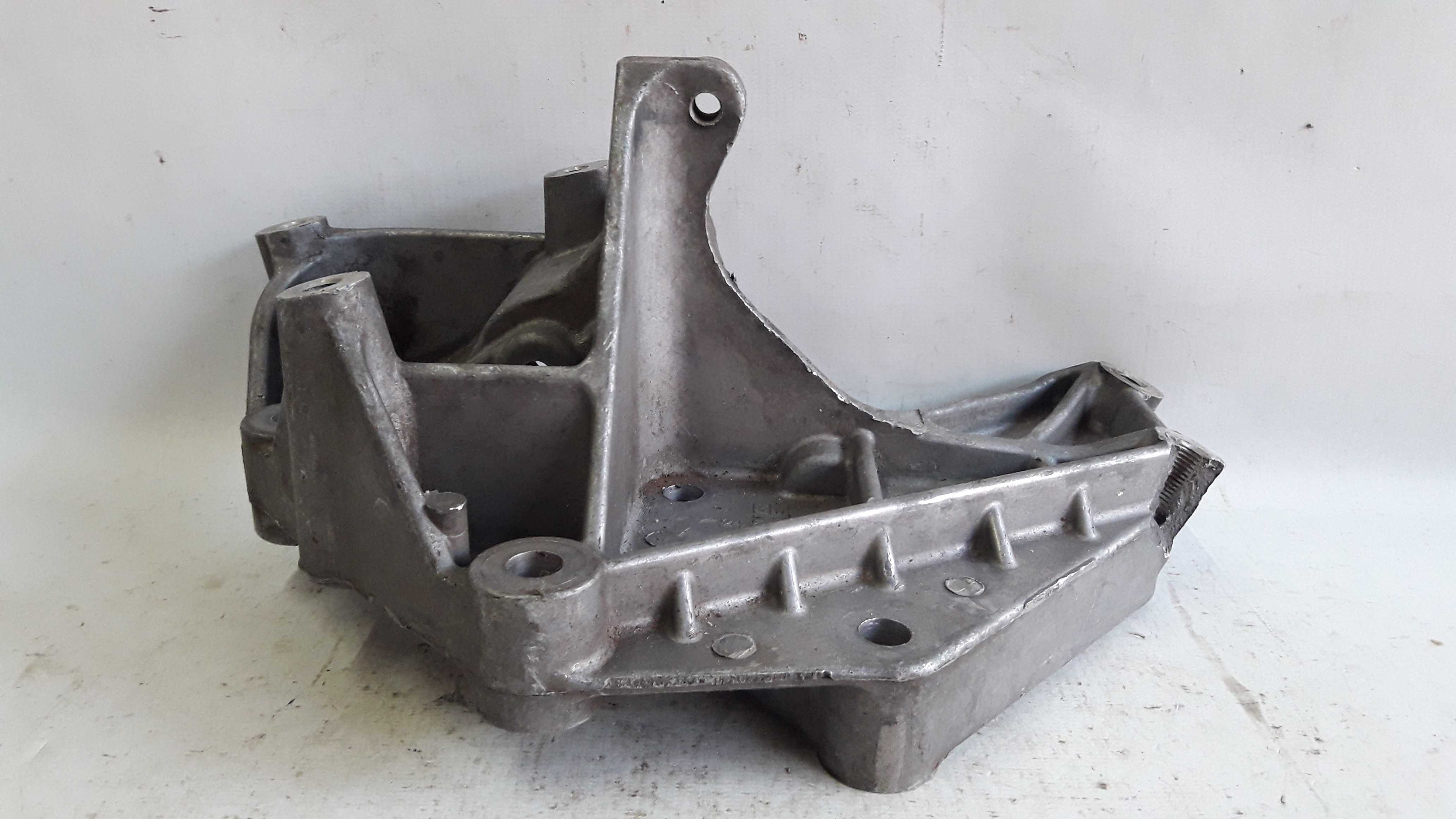 Suporte Compressor Ar Prisma Ônix 12/19 24579484 2