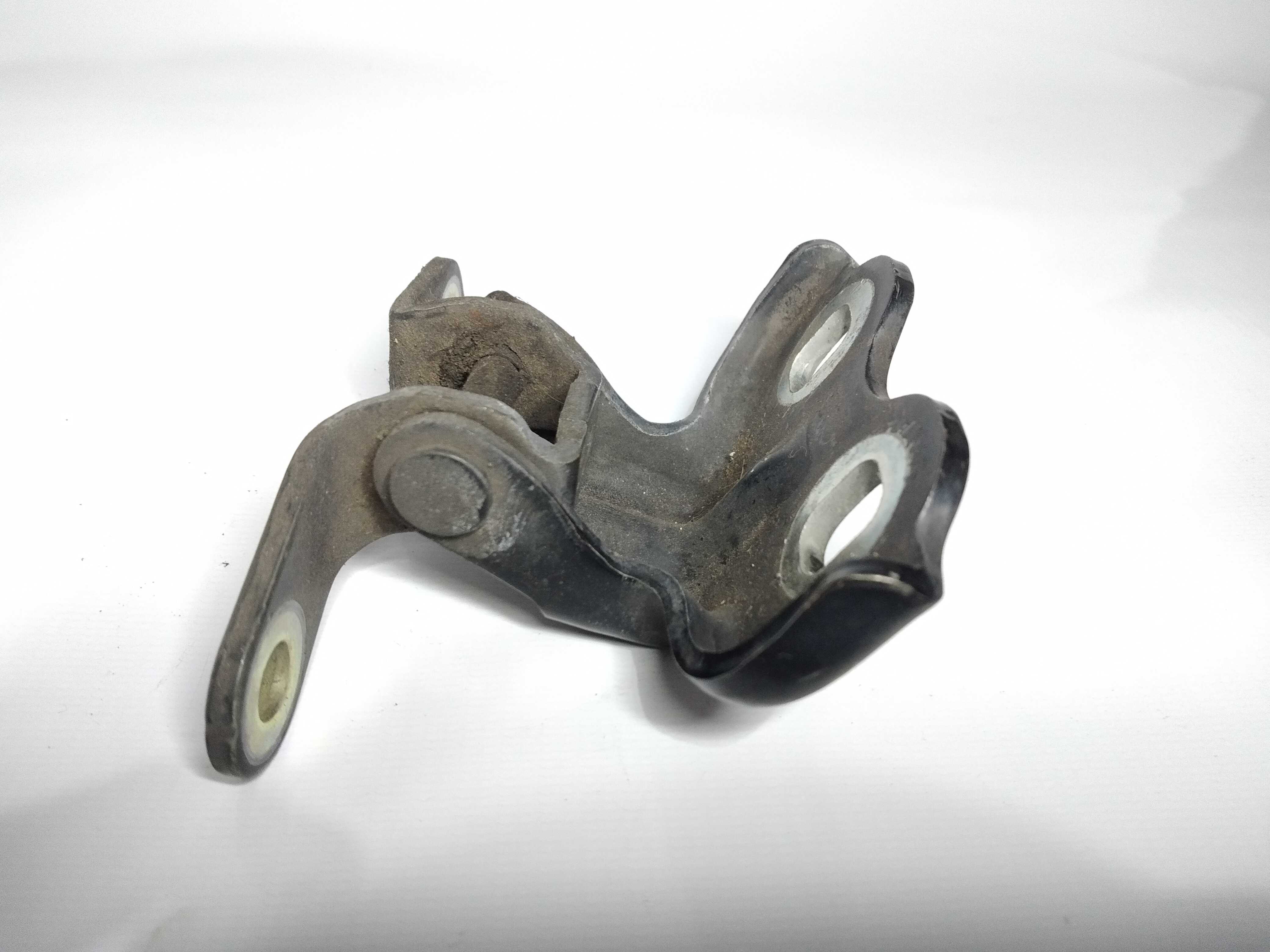 Dobradiça Porta Traseira Esquerda Superior Cobalt 2010/2015 3