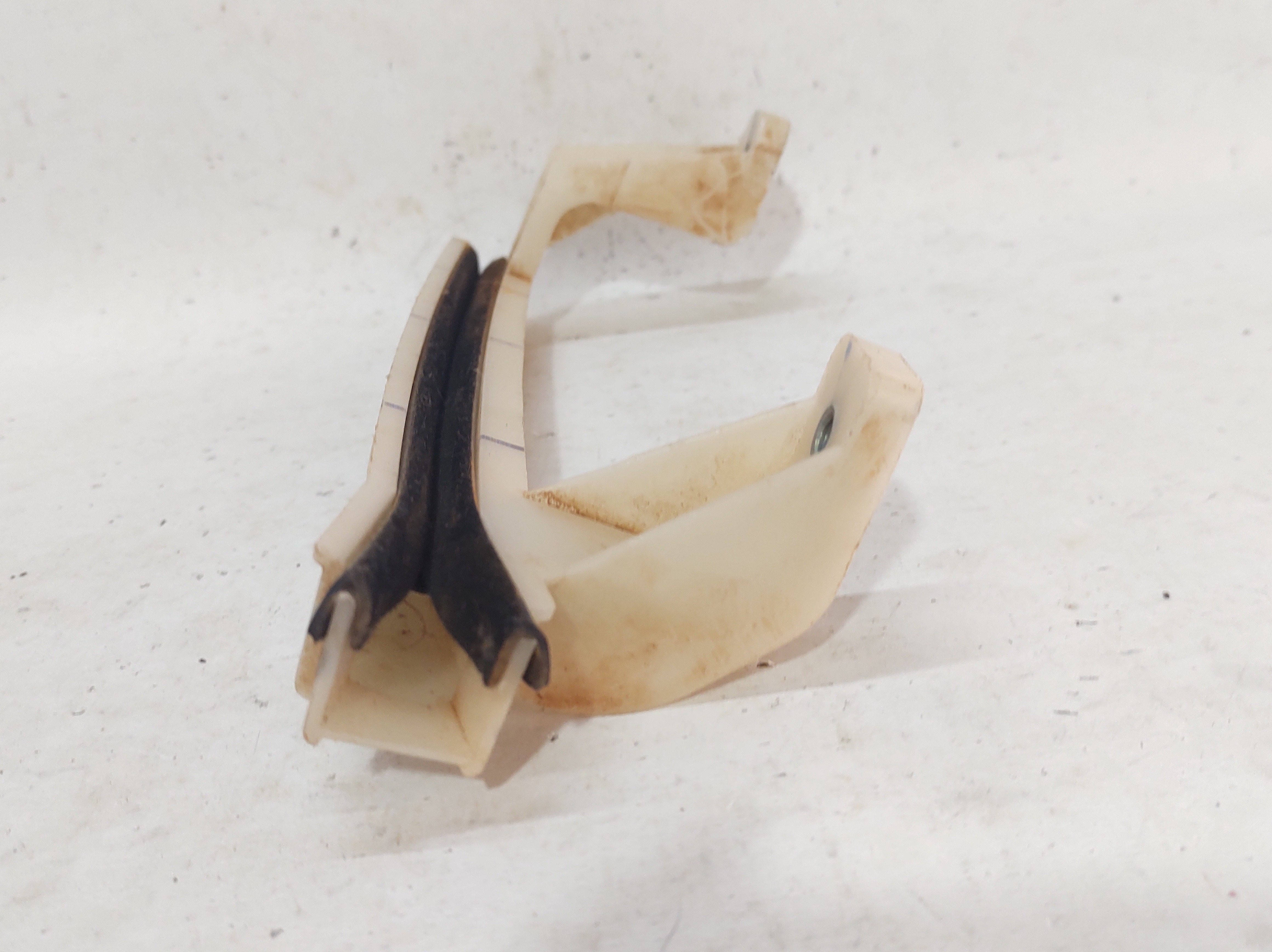 Guia Vidro Dianteiro Esquerdo Strada 20 A 23 52005782 Branco 6