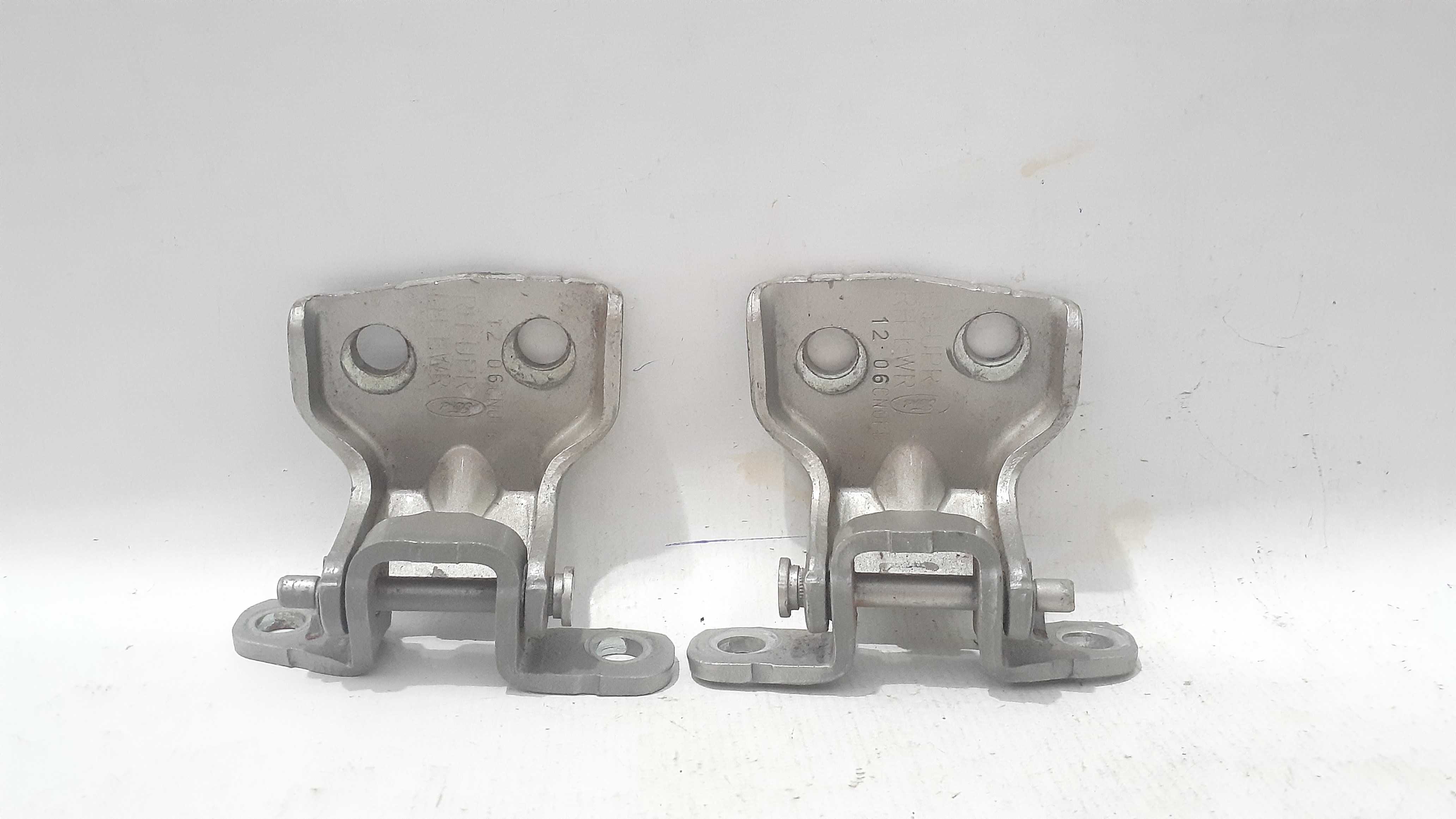 Dobradiça Porta Traseira Direita Fiesta 2004/2012 Original 2