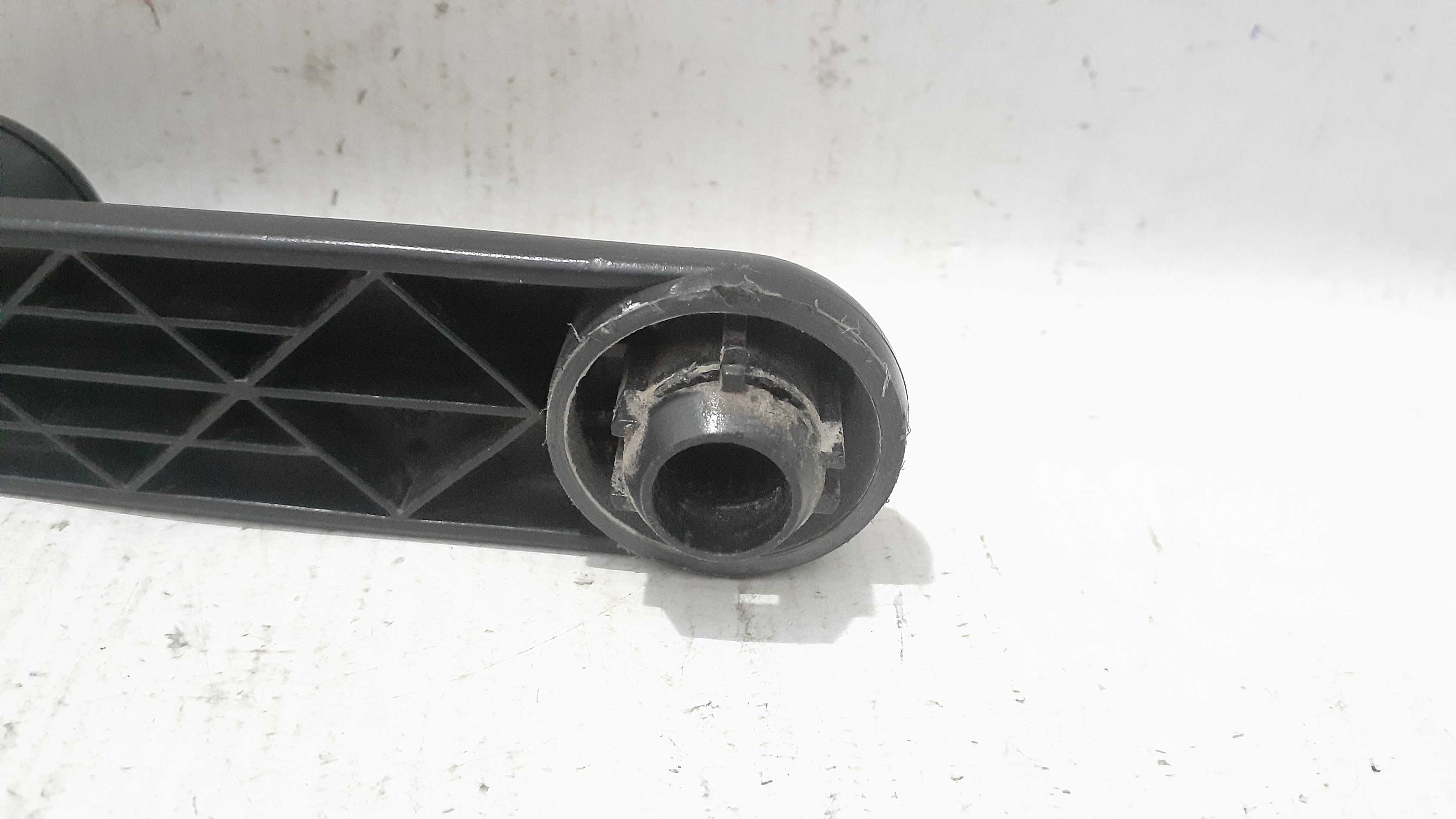 Manivela Vidro Palio Dianteiro/traseiro Esquerdo/direi 96/03 – Preto 3