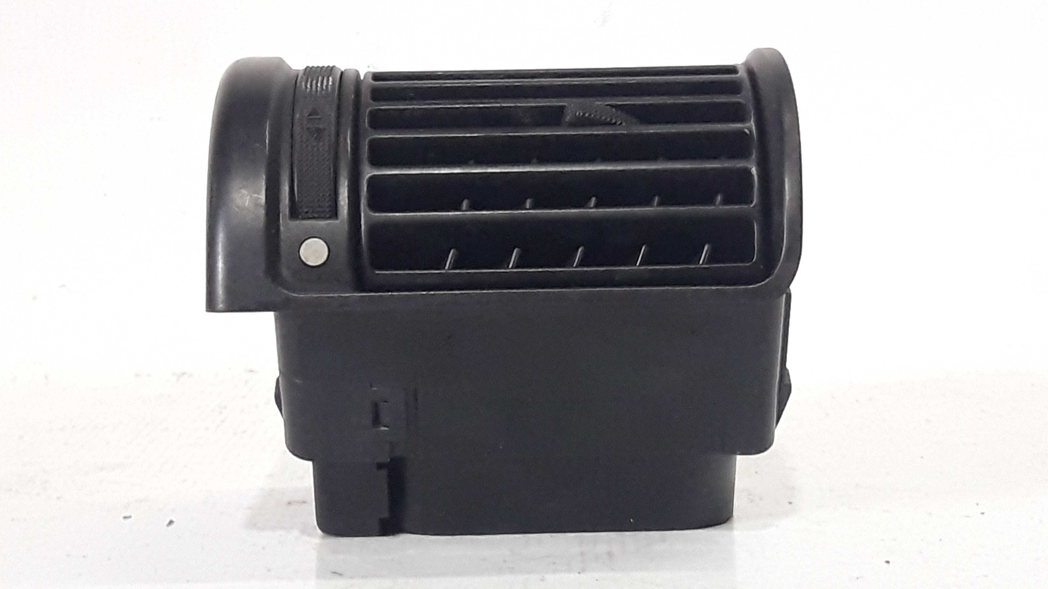 Difusor Ar Esquerdo Audi A4 97/02  8d1820901 19756 6